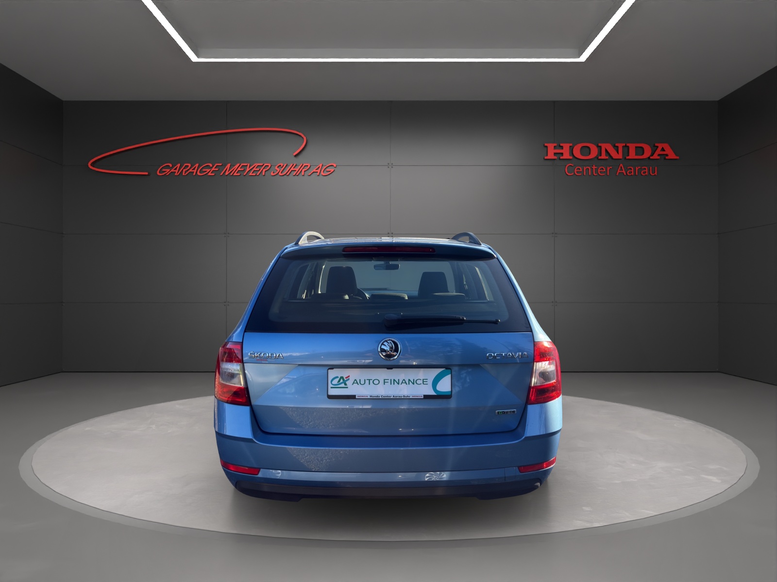 SKODA Octavia Combi 1.4 TSI G-TEC Ambition DSG-image-5