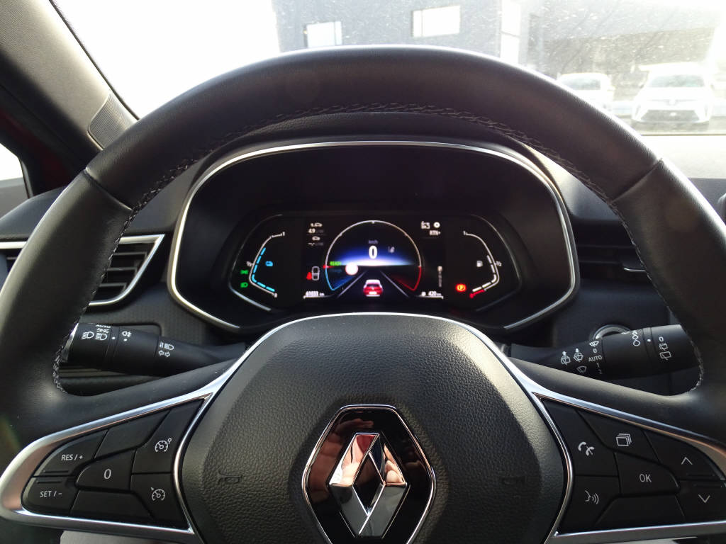 RENAULT Clio 1.6 E-Tech Intens-image-9