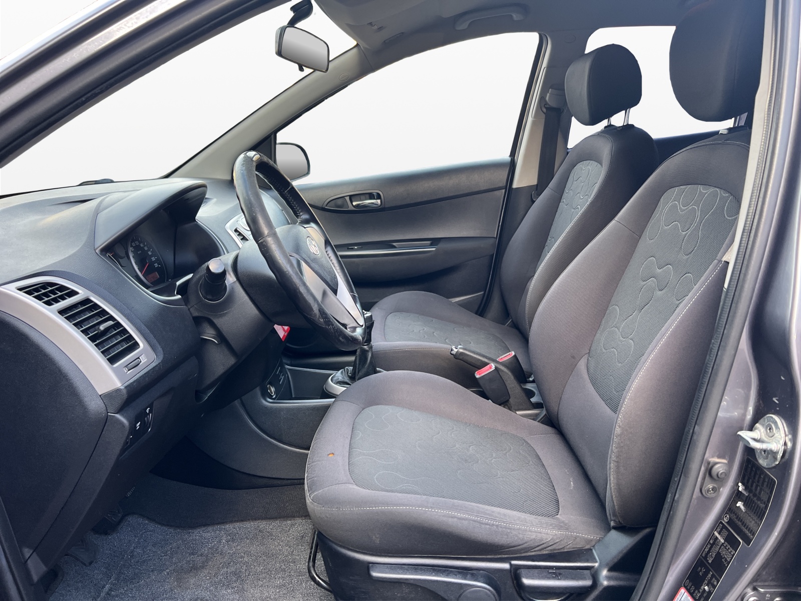 HYUNDAI i20 1.2 Comfort-image-8