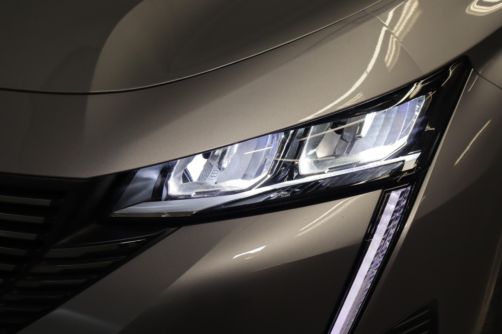 PEUGEOT 308 1.6 PHEV 180 Allure Pack-image-15