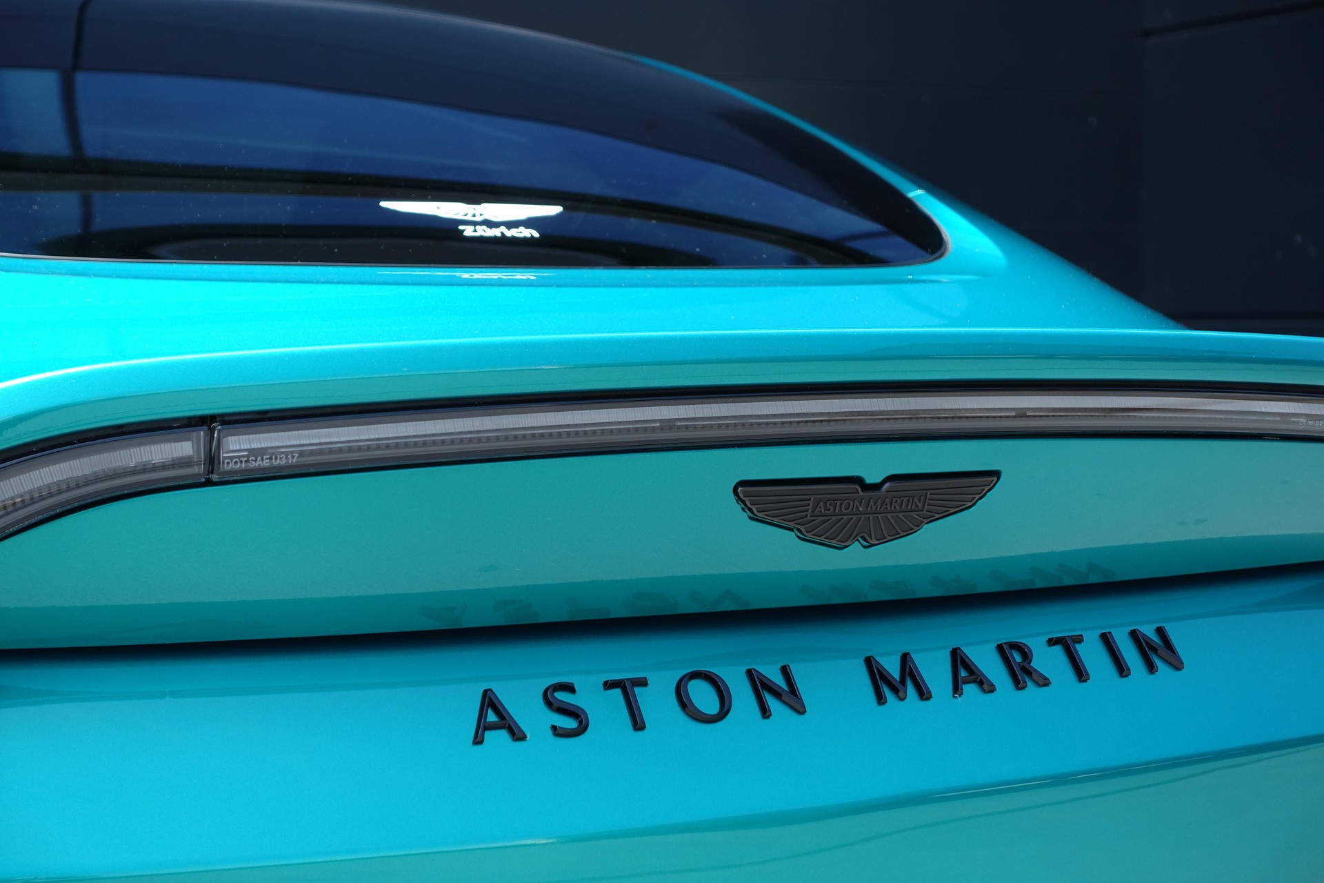 ASTON MARTIN V8 Vantage Coupé 4.0 V8 Bi-Turbo-image-8