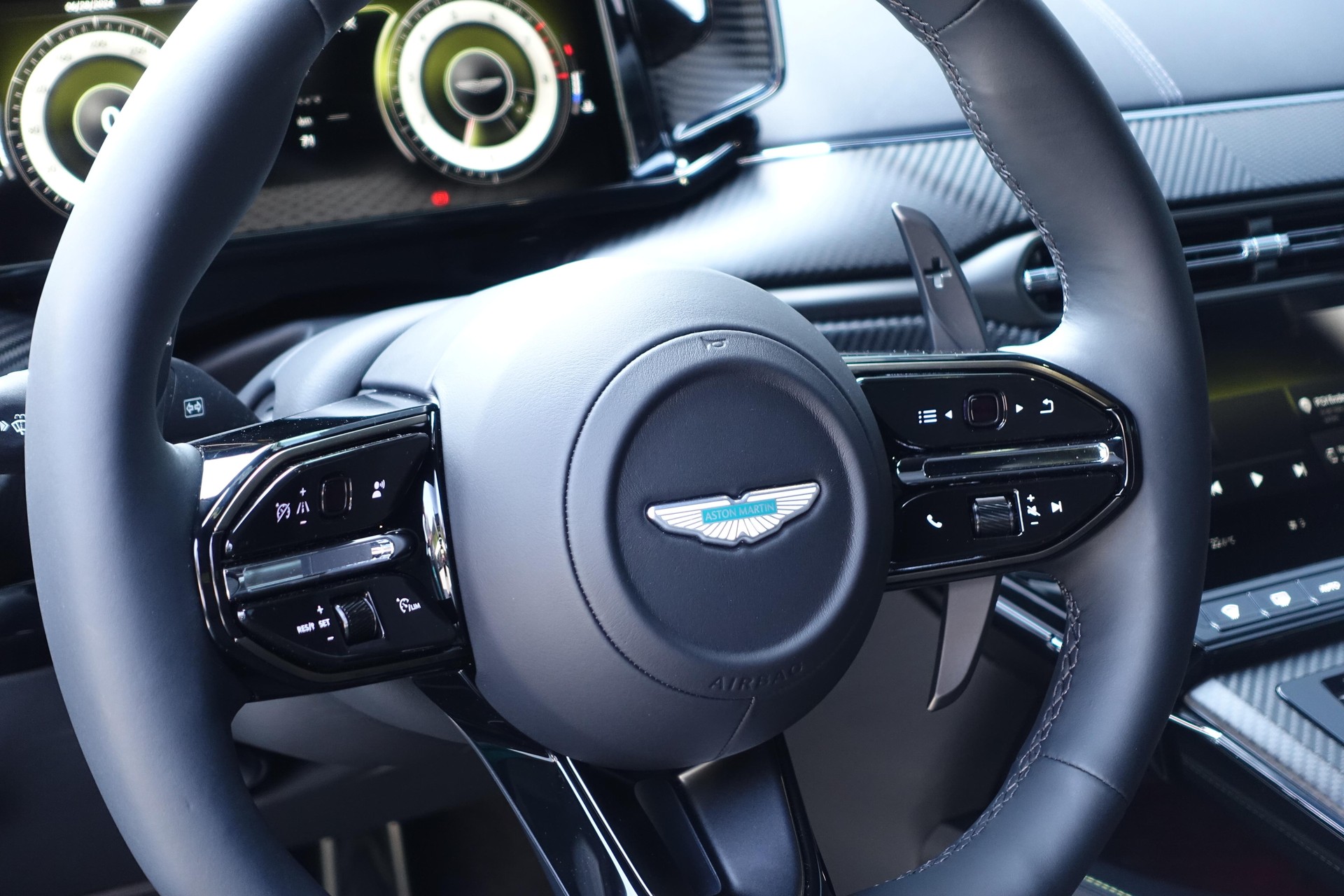ASTON MARTIN V8 Vantage Coupé 4.0 V8 Bi-Turbo-image-14