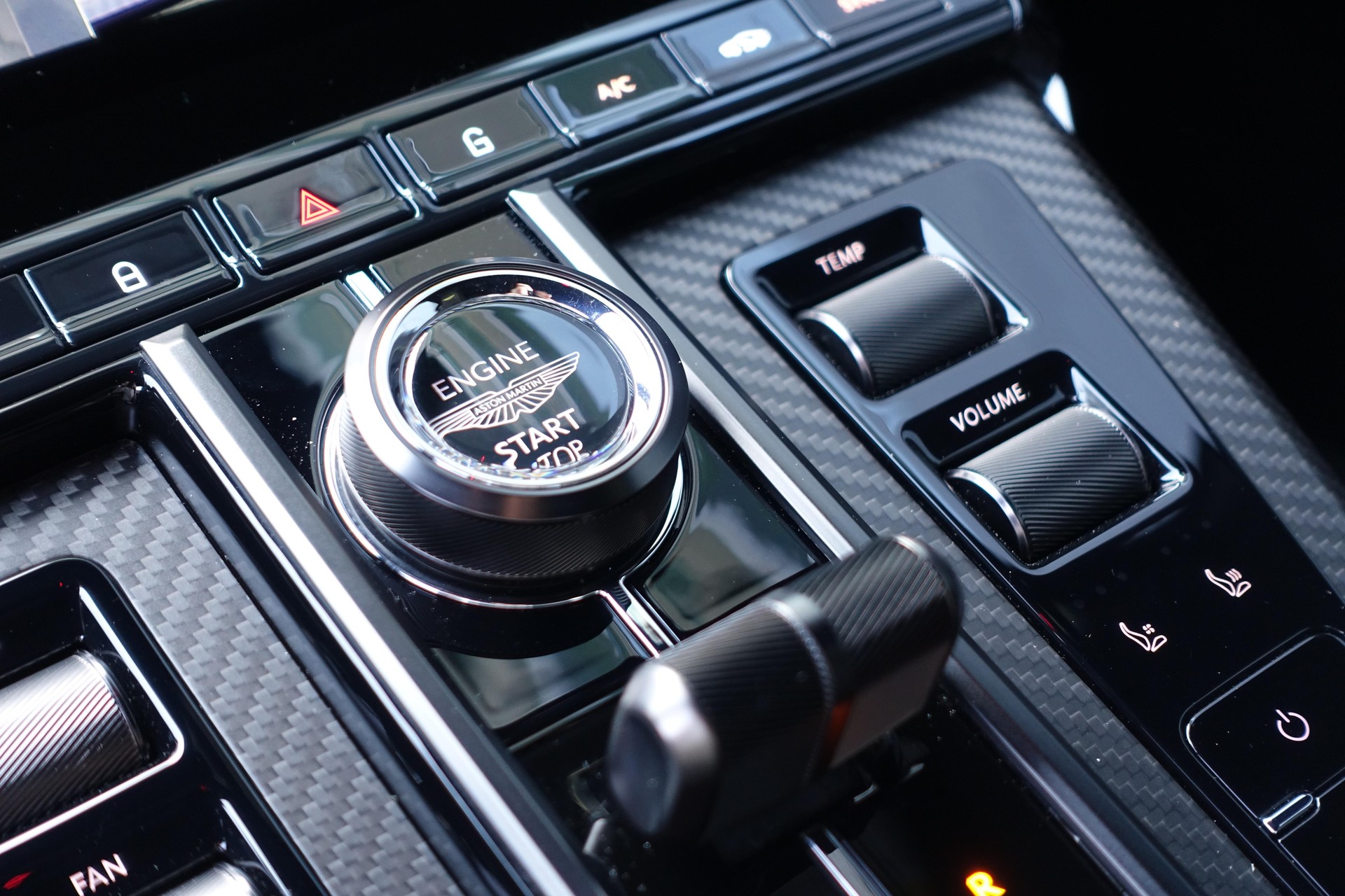 ASTON MARTIN V8 Vantage Coupé 4.0 V8 Bi-Turbo-image-21