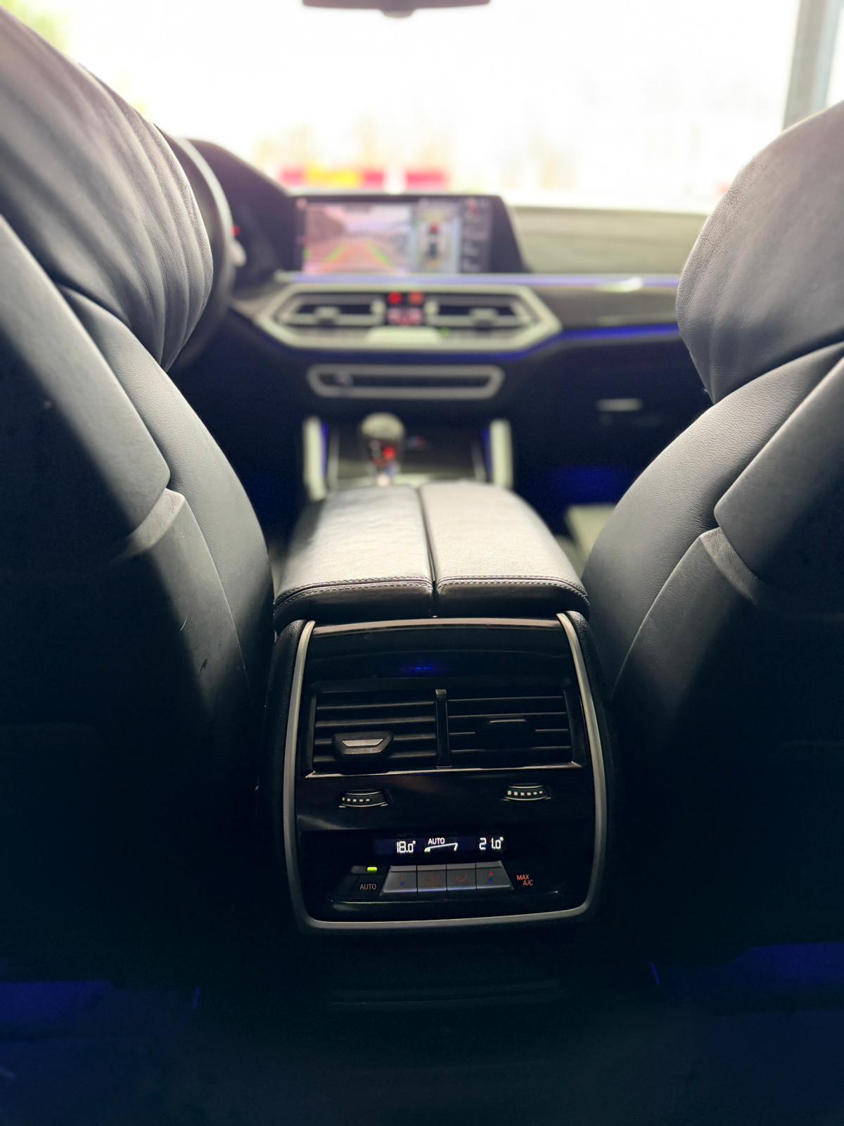 BMW X6M Steptronic M Competition*CH-Fahrzeug *-image-16
