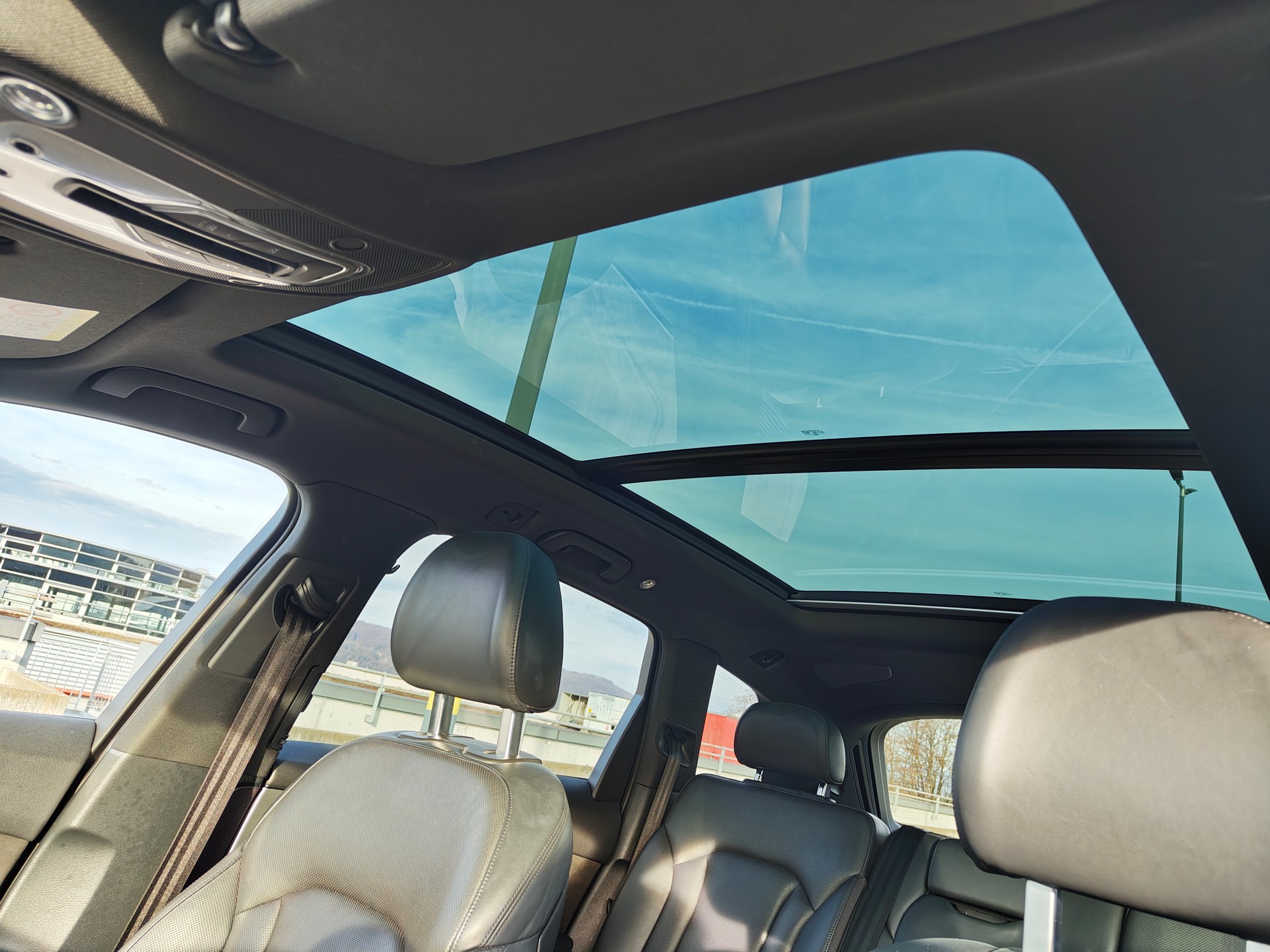 AUDI SQ7 4.0 TDI quattro tiptronic-image-9