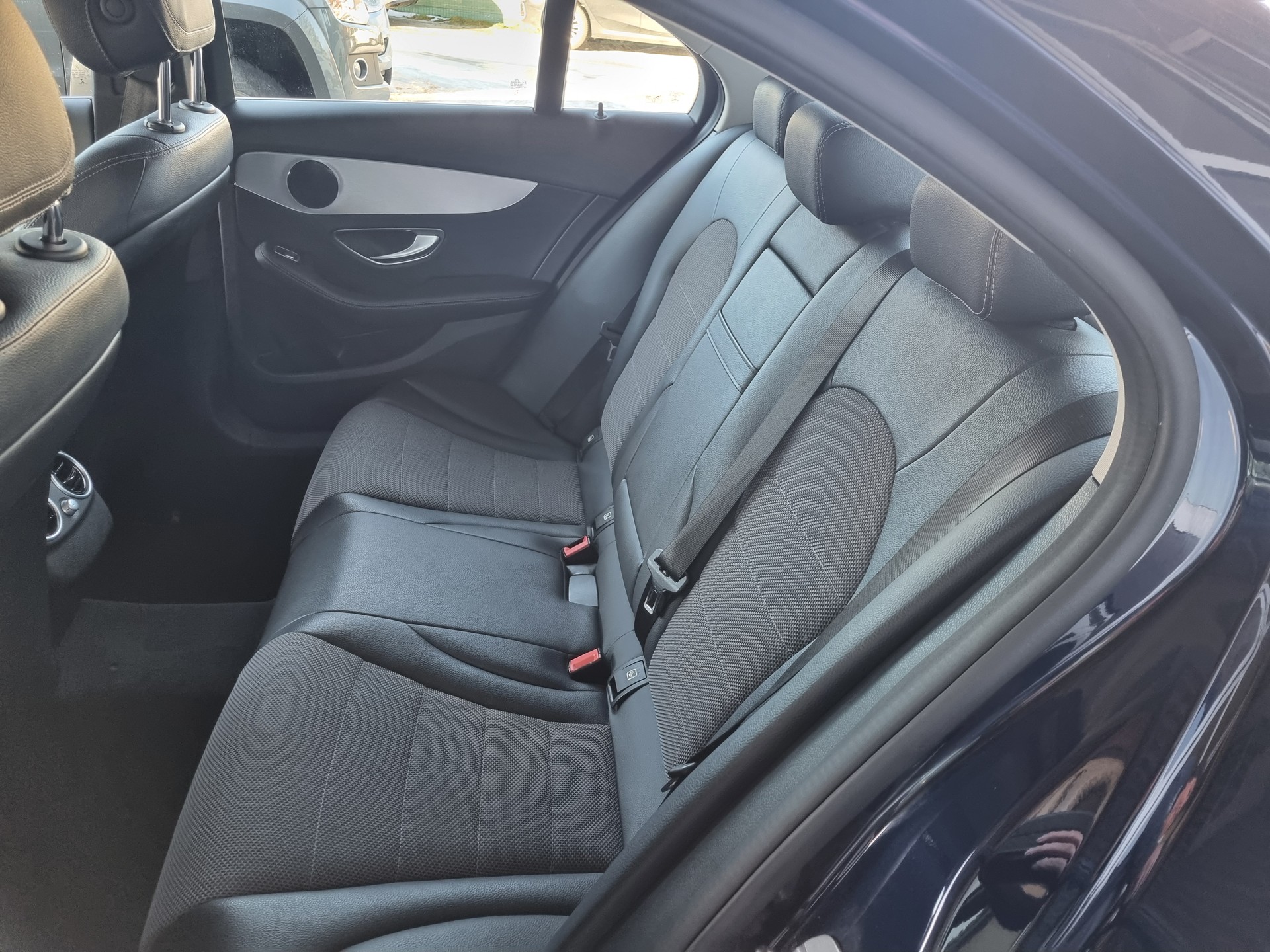 MERCEDES-BENZ C 200 BlueTEC Avantgarde 9G-Tronic-image-8