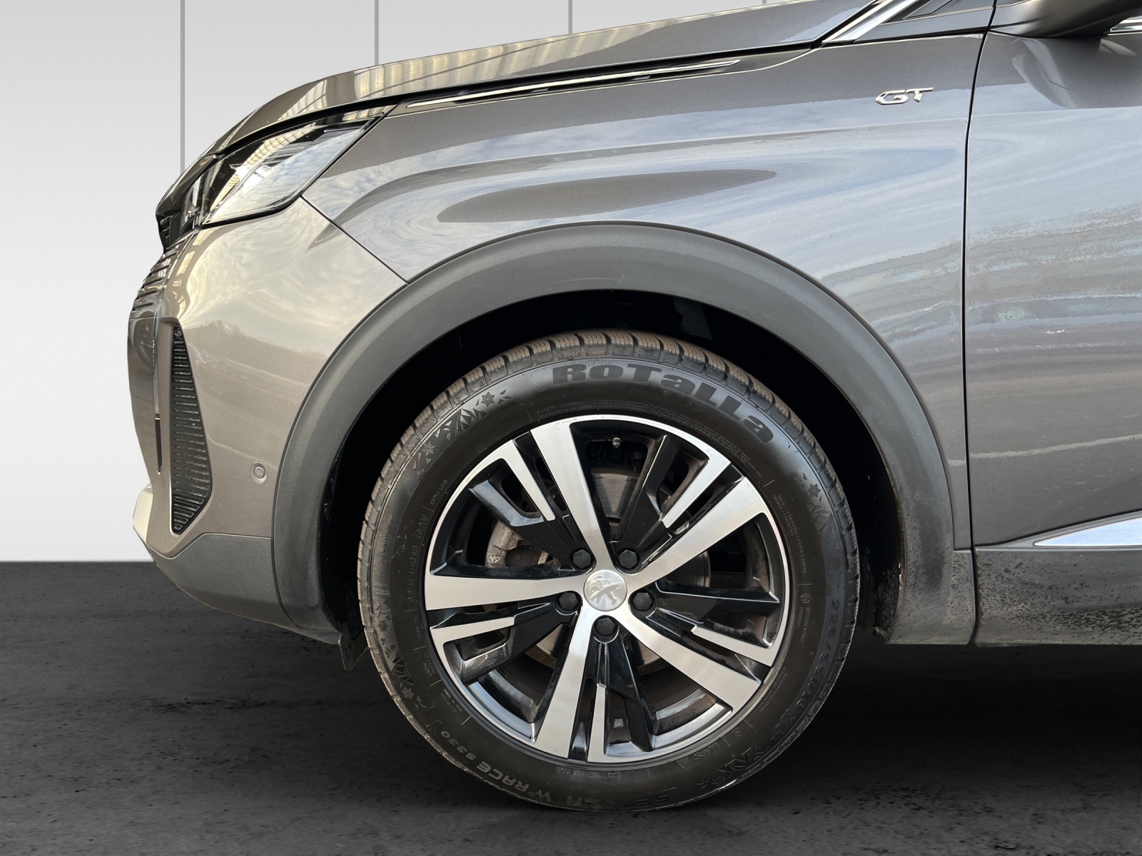 PEUGEOT 5008 1.2 Pure Tech GT EAT8-image-13