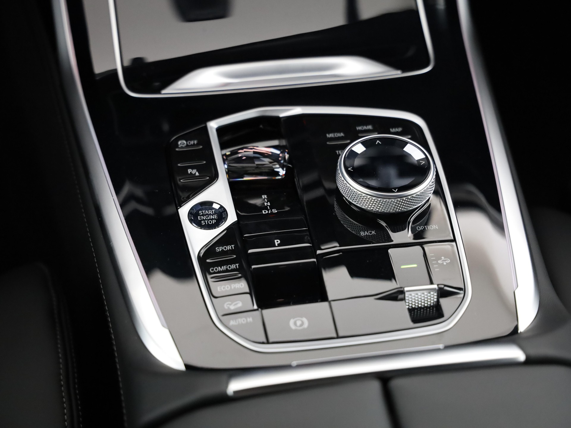 BMW X7 M60i-image-18