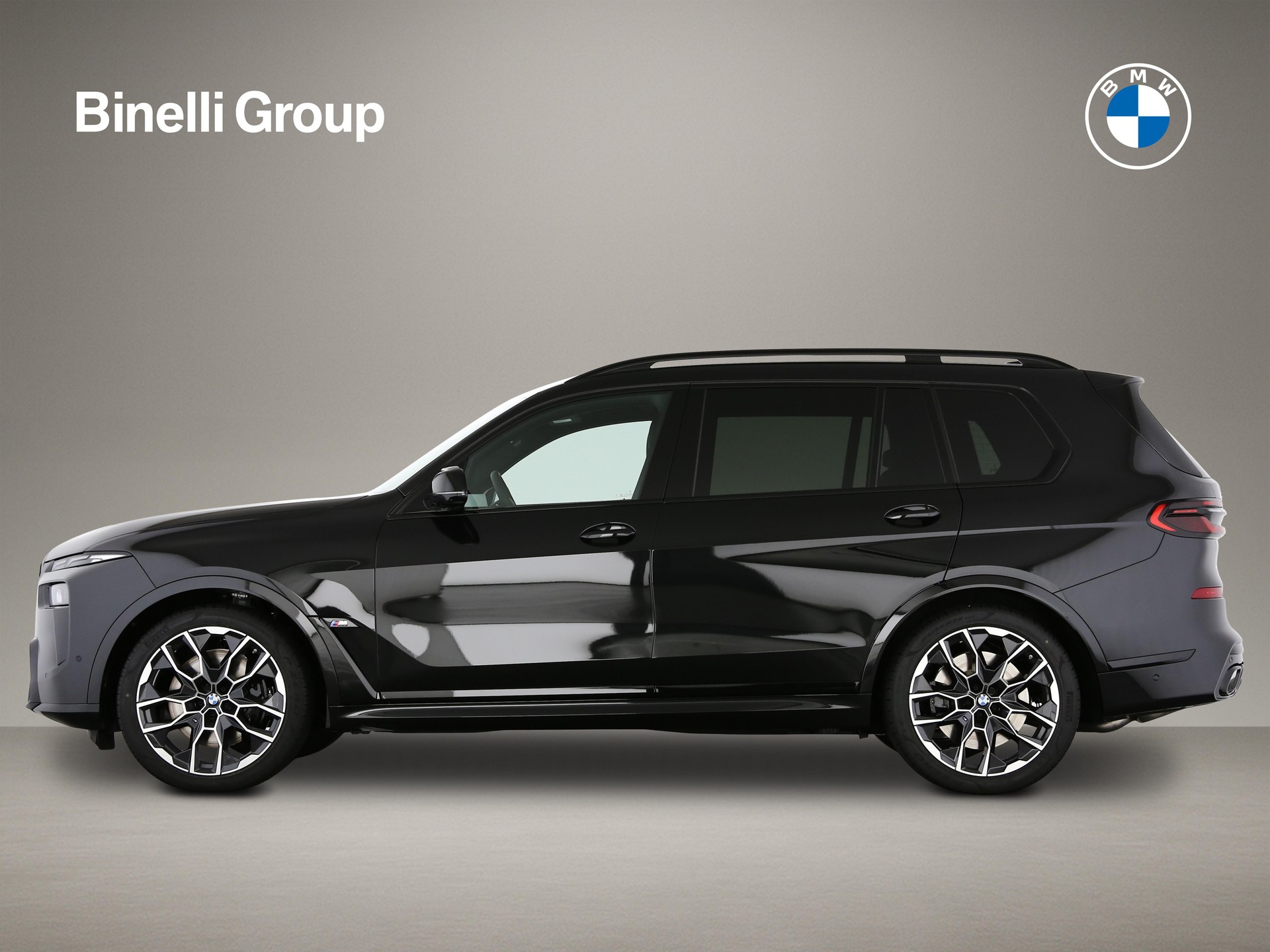 BMW X7 M60i-image-2