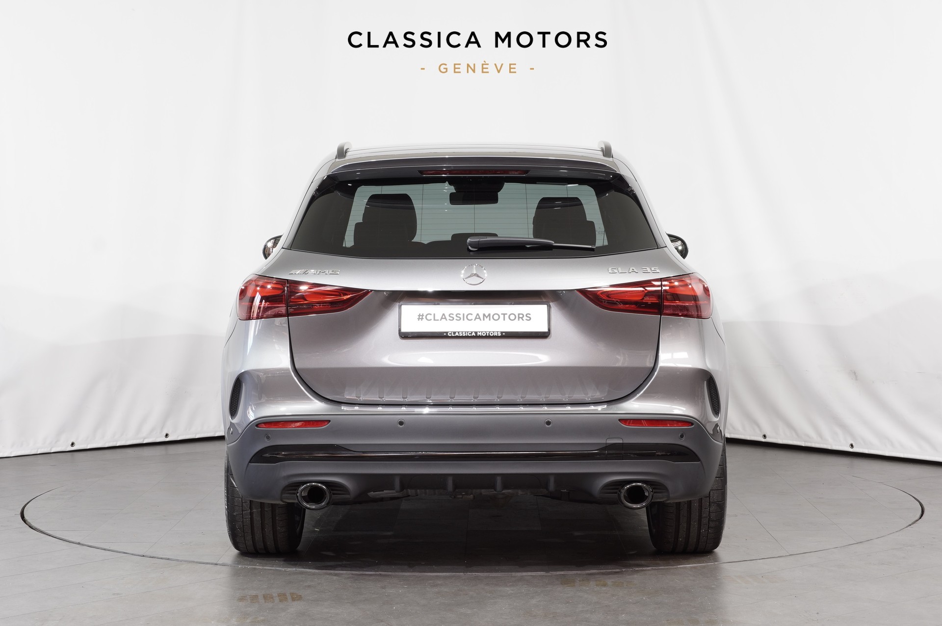 MERCEDES-BENZ GLA AMG 35 4Matic 8G-DCT-image-4