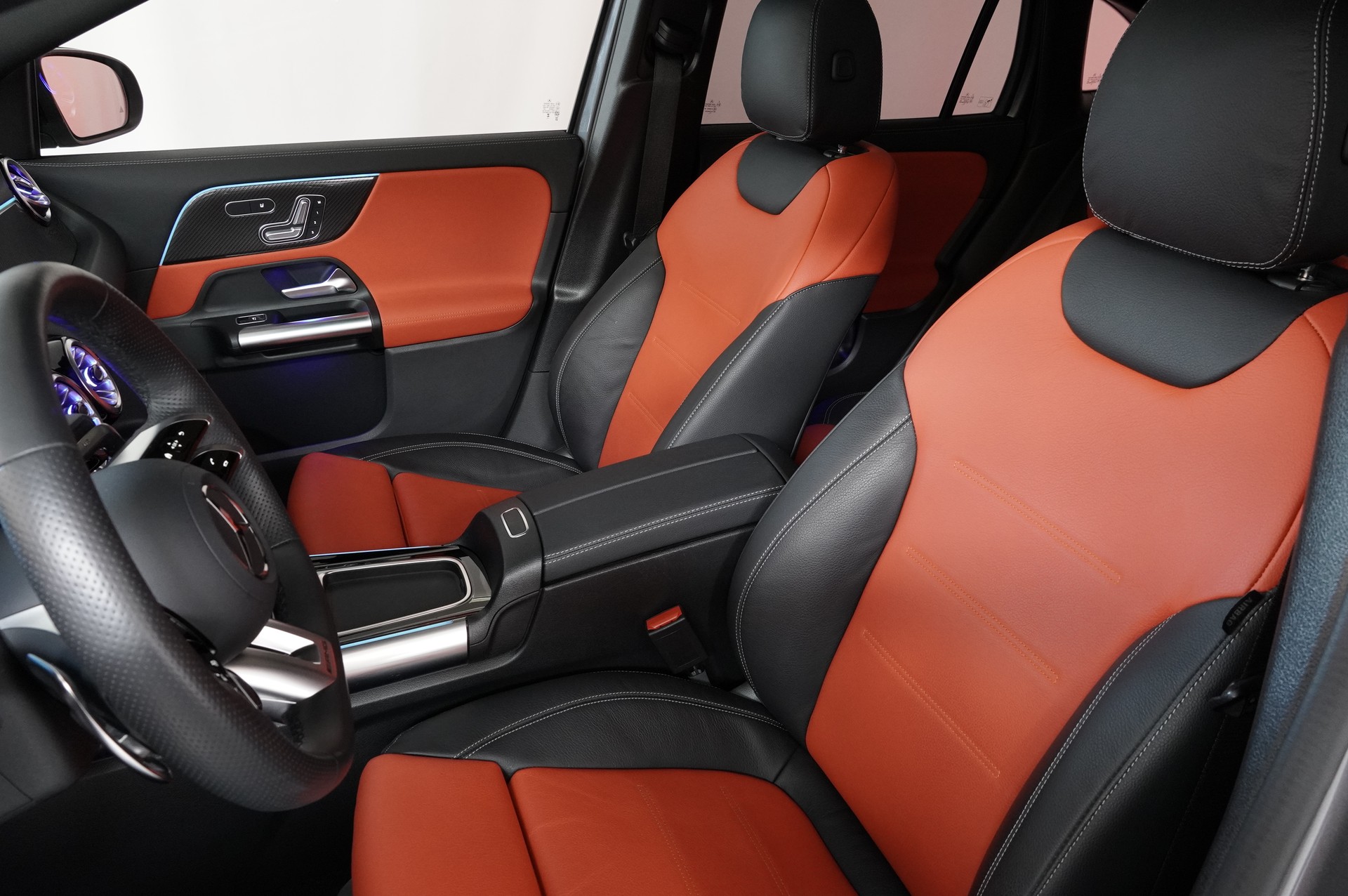MERCEDES-BENZ GLA AMG 35 4Matic 8G-DCT-image-11
