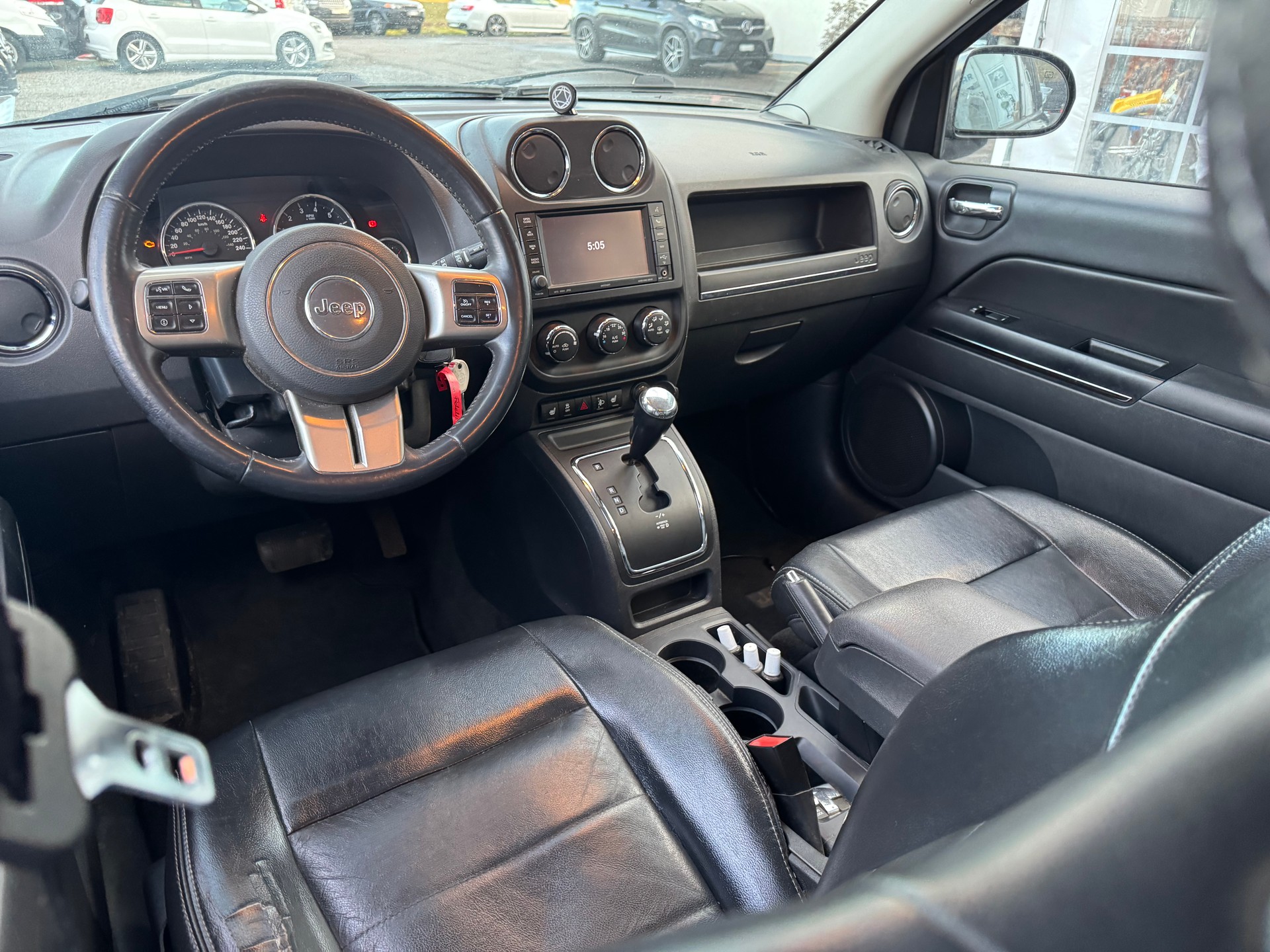 JEEP Compass 2.4 Limited CVT-image-8