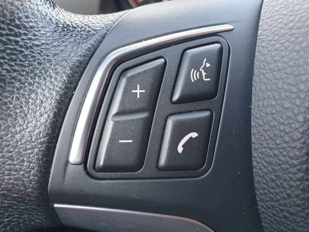 BMW X1 xDrive 18d Steptronic-image-12
