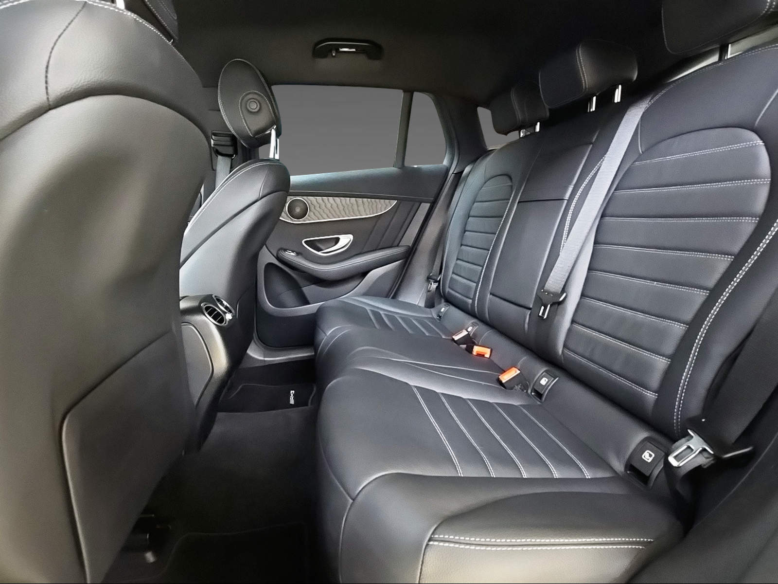 MERCEDES-BENZ EQC 400 4Matic-image-8