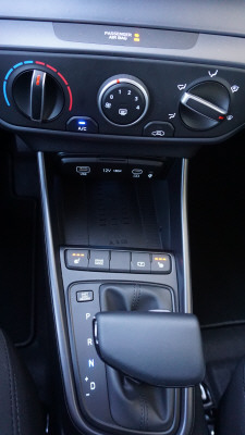 HYUNDAI i20 1.0 T-GDi Amplia DCT-image-12