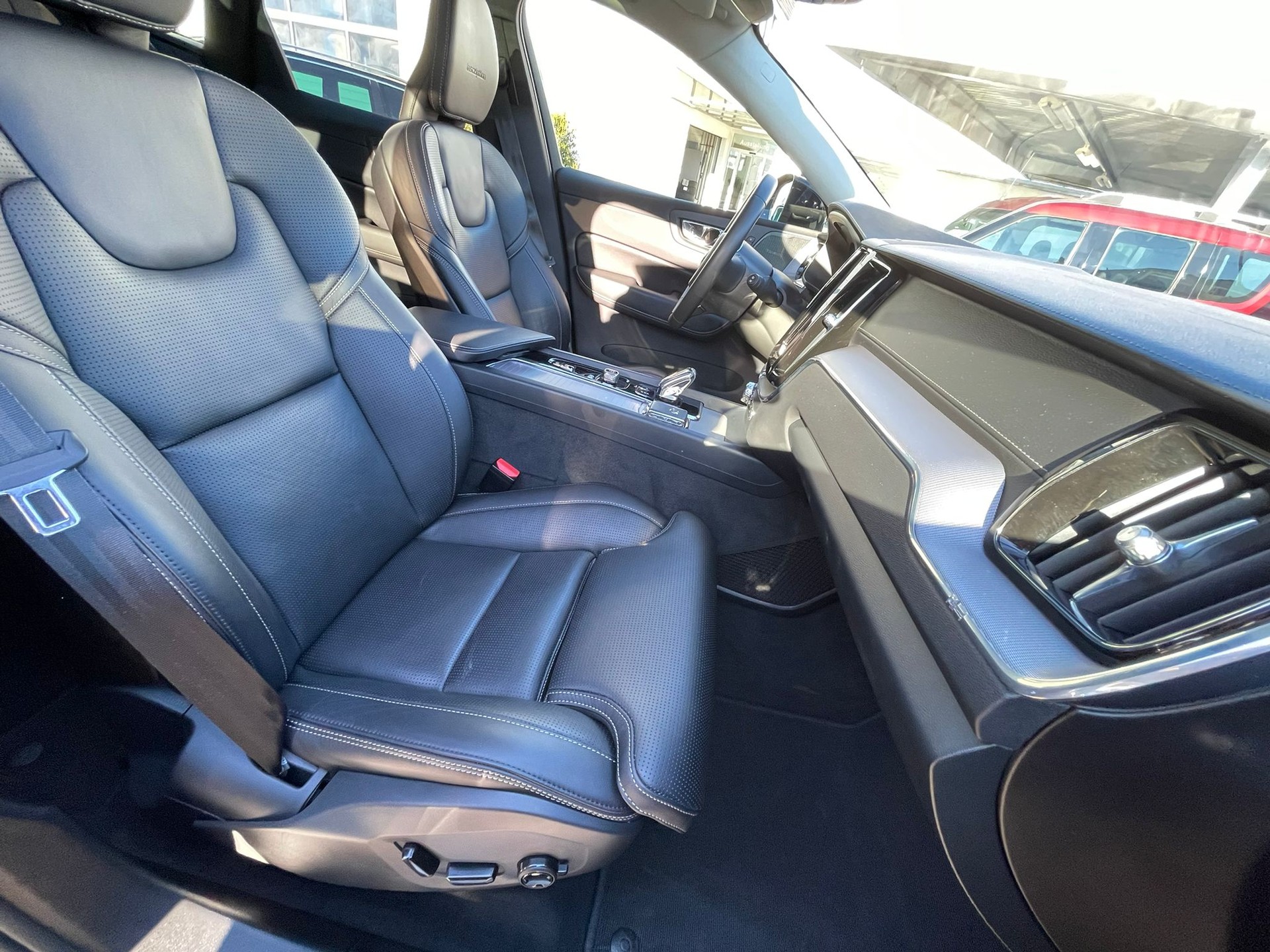 VOLVO XC60 T8 eAWD Inscription Geartronic-image-11