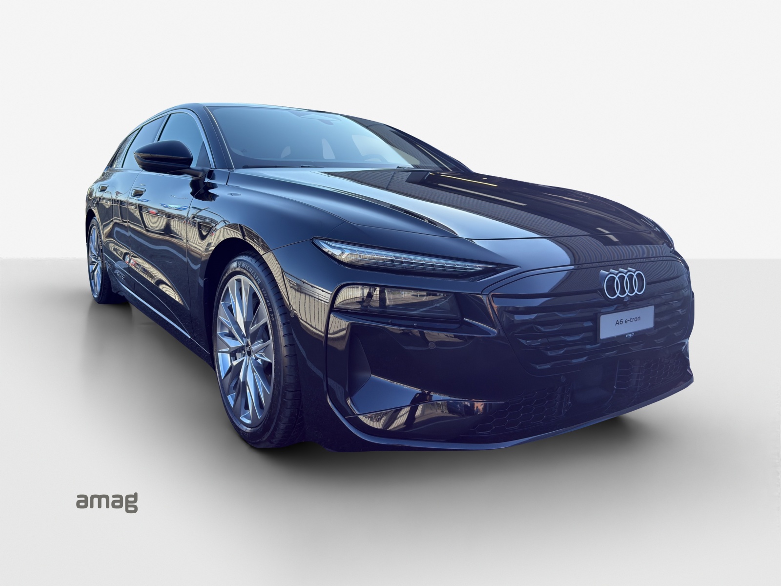 AUDI A6 Avant e-tron quattro-image-5