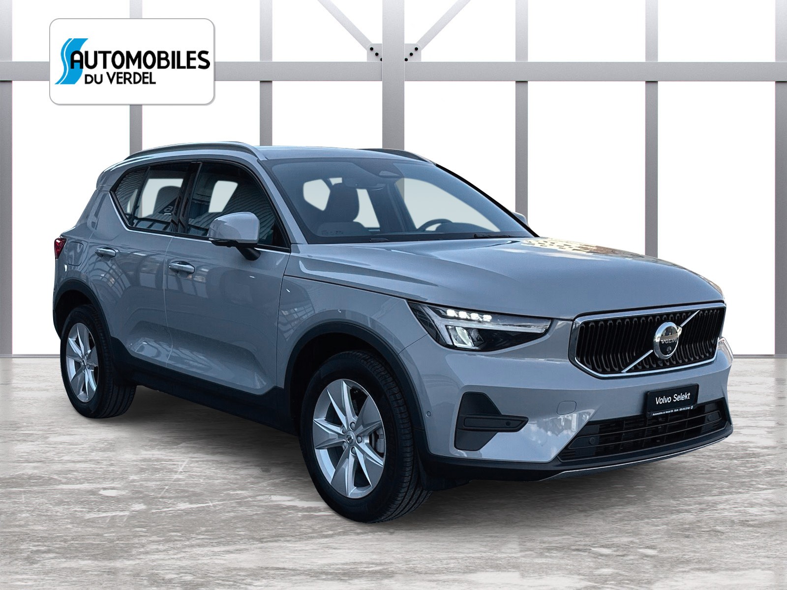 VOLVO XC40 2.0 B3 MH Core-image-7