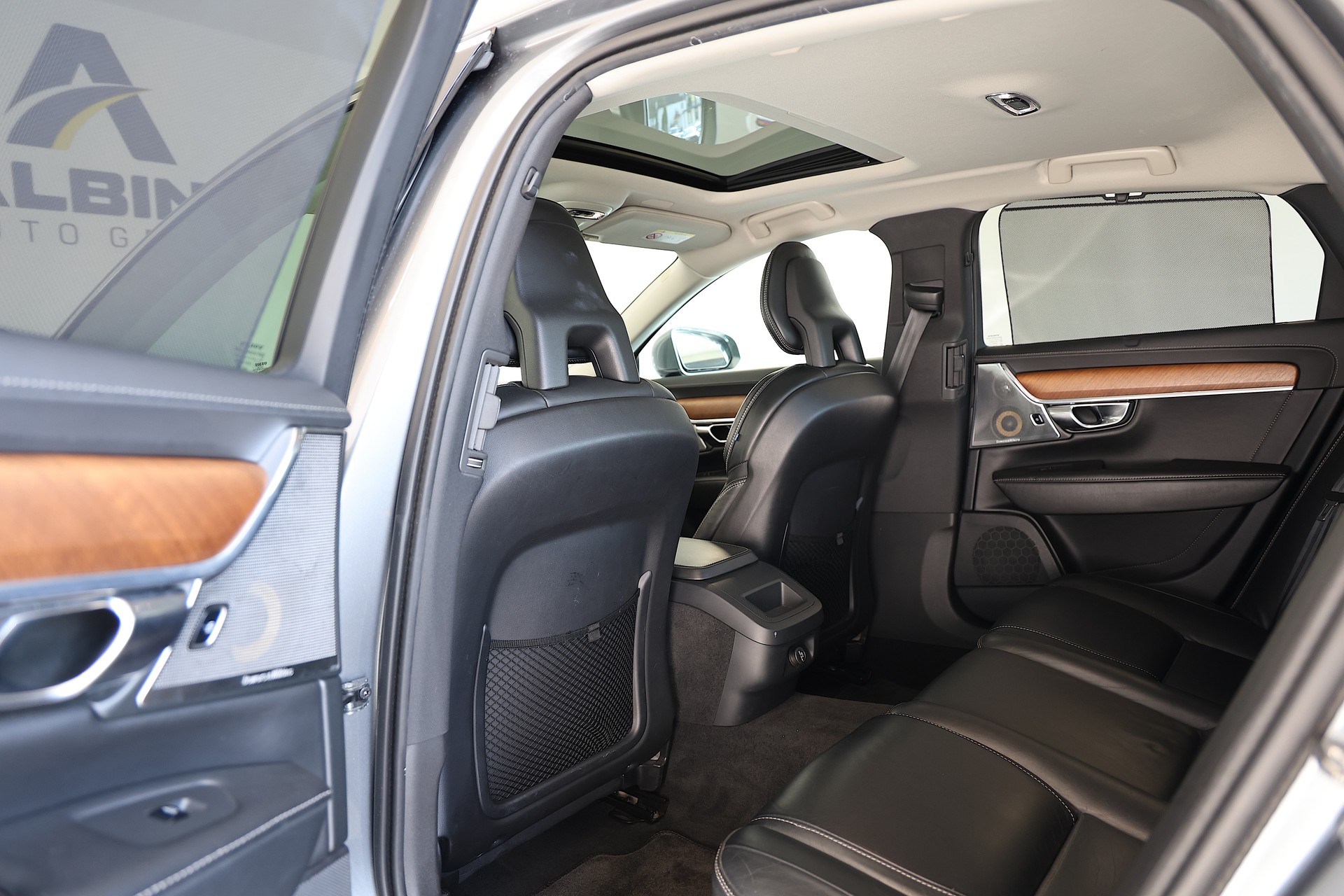 VOLVO S90 D5 AWD Inscription Geartronic Powerpulse-image-16