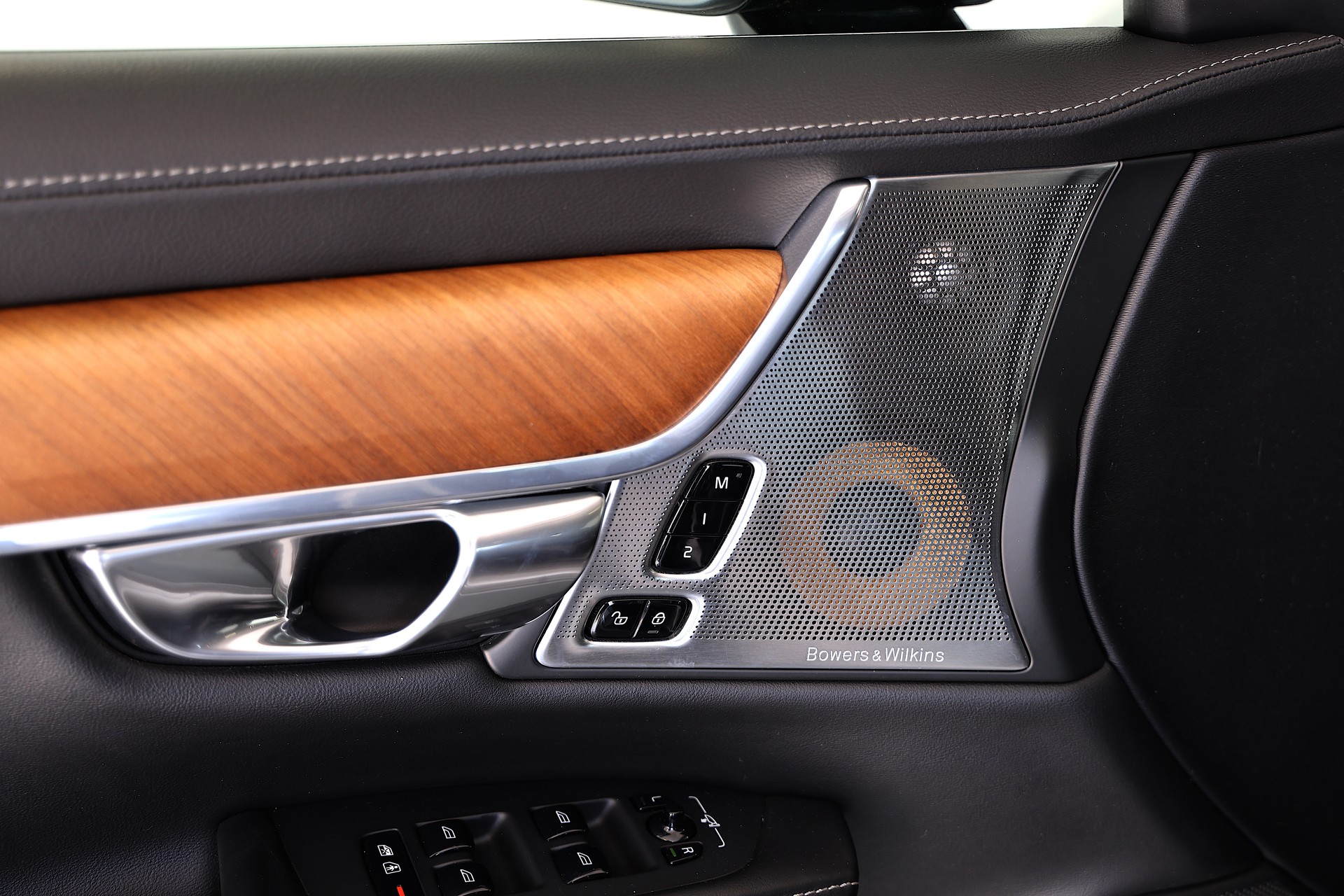 VOLVO S90 D5 AWD Inscription Geartronic Powerpulse-image-10
