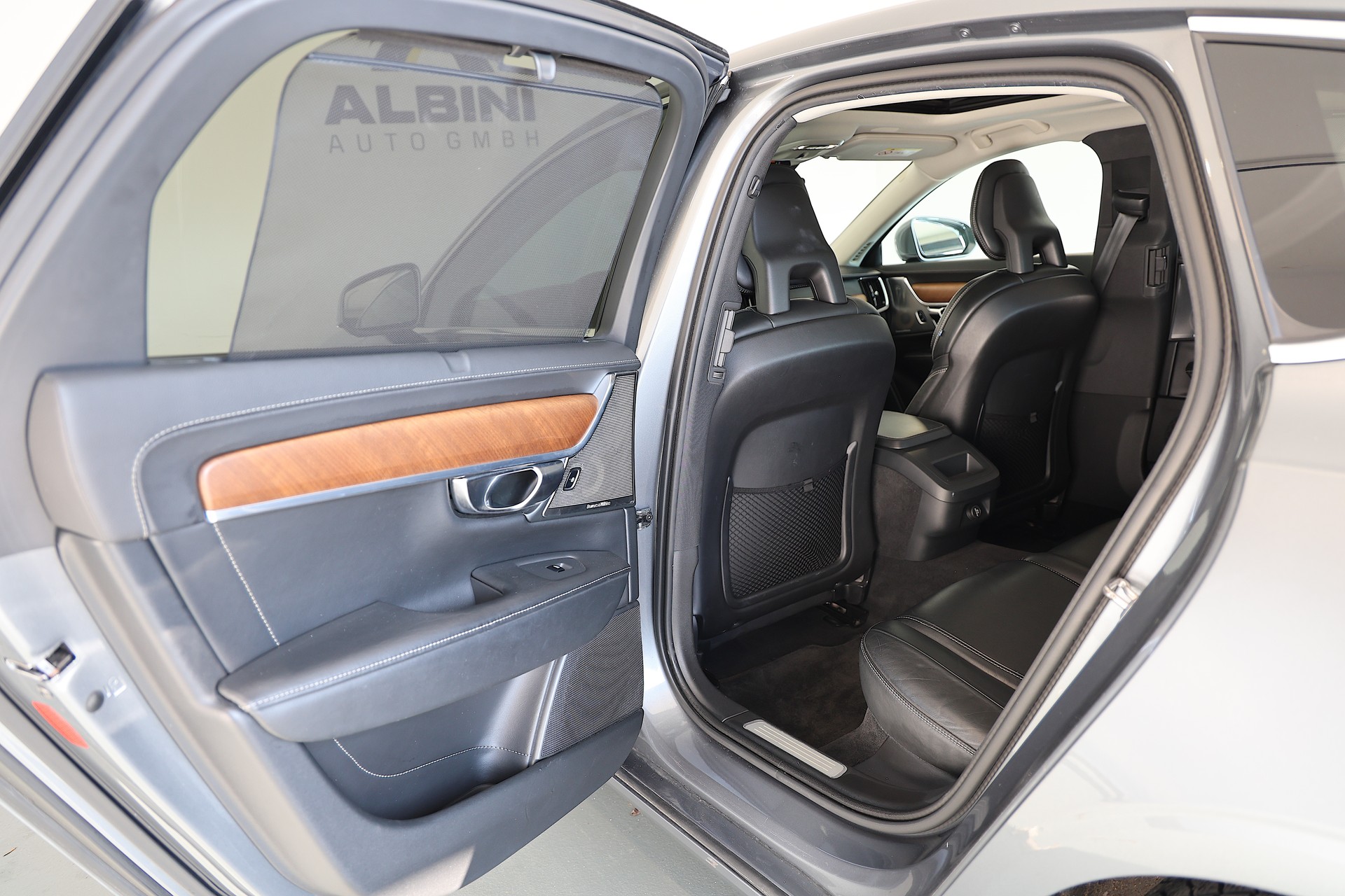 VOLVO S90 D5 AWD Inscription Geartronic Powerpulse-image-14