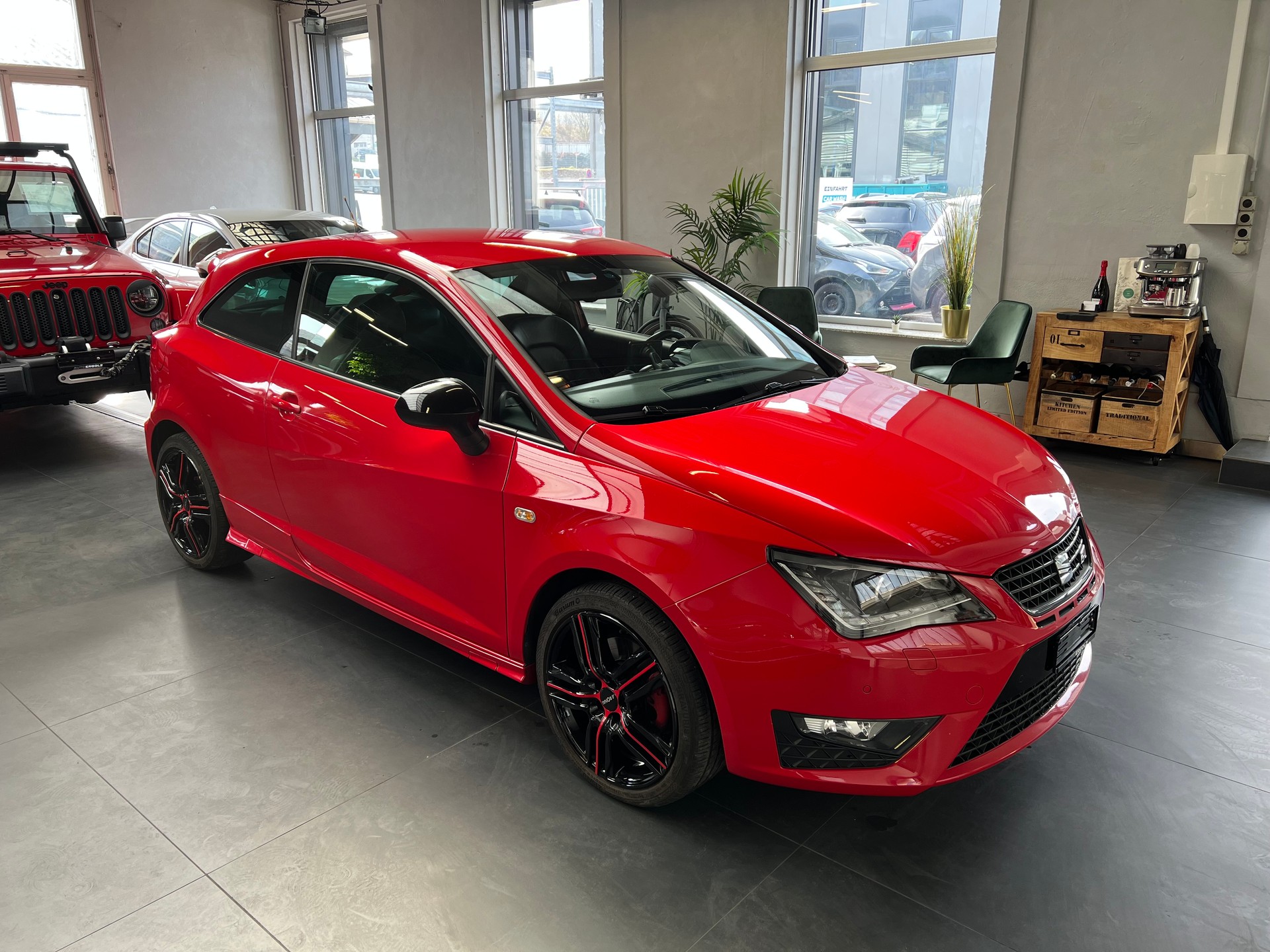 SEAT Ibiza SC 1.4 TSI Cupra SR DSG-image-2