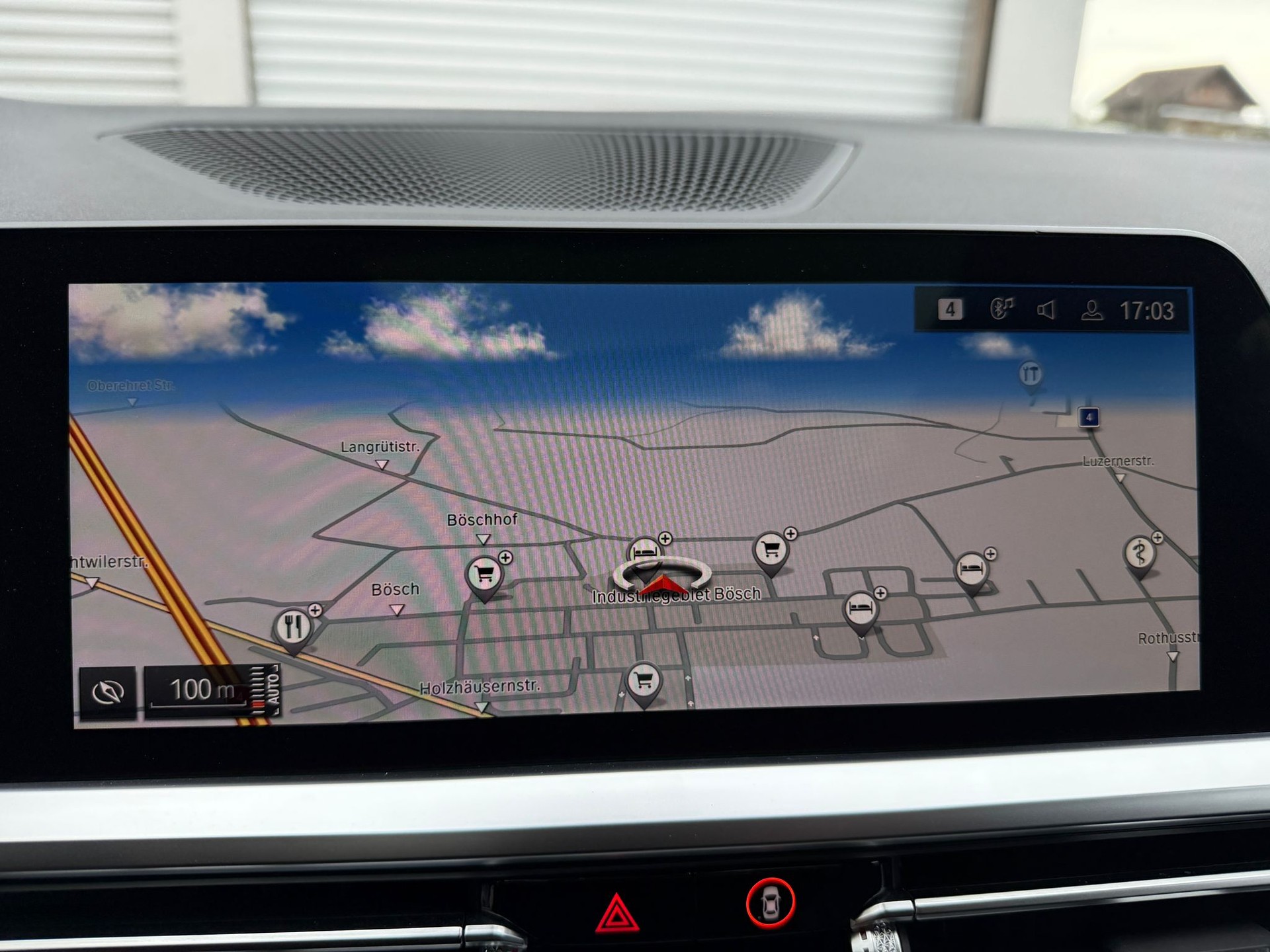 BMW 330d xDrive-image-14