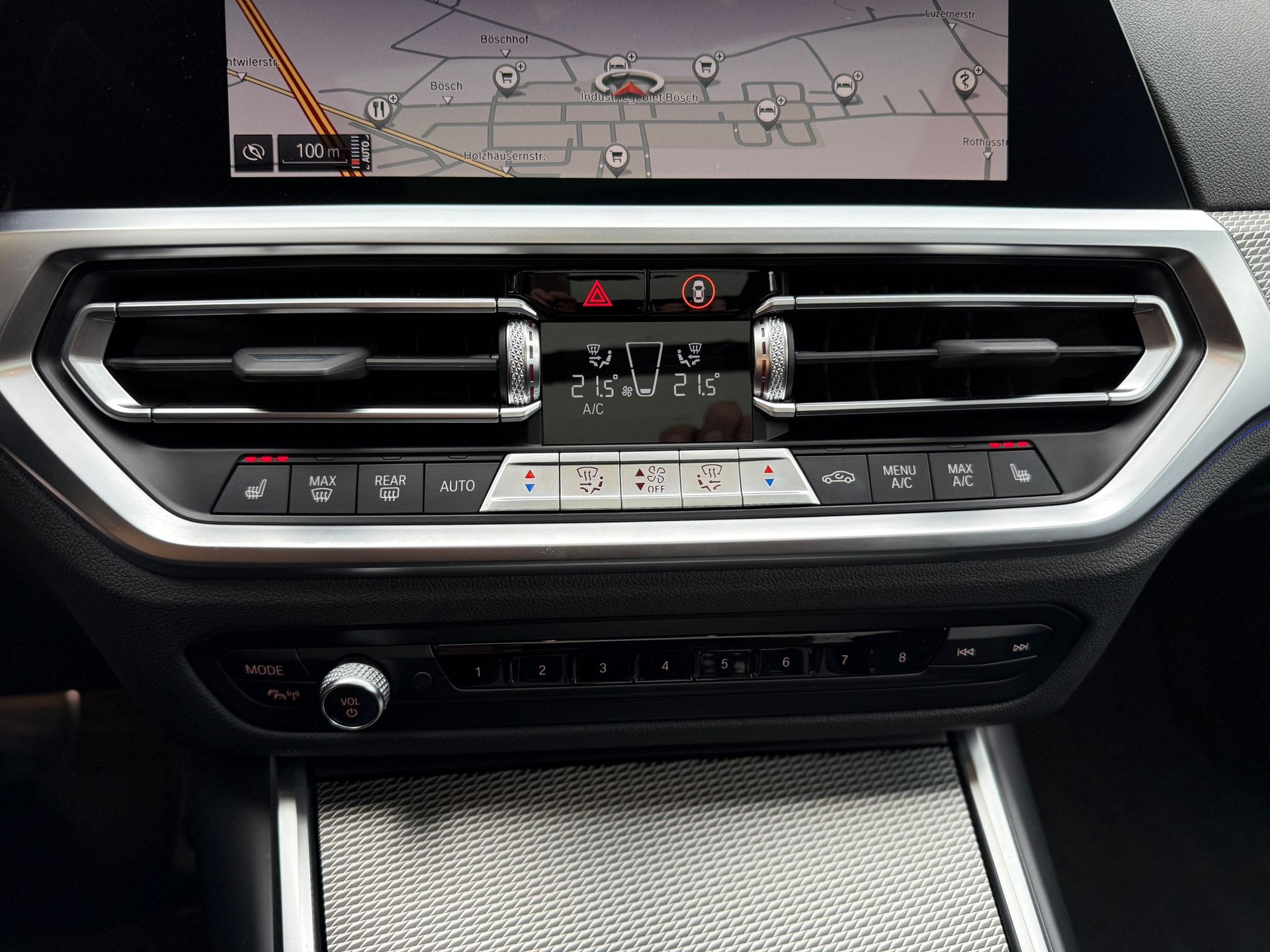 BMW 330d xDrive-image-18
