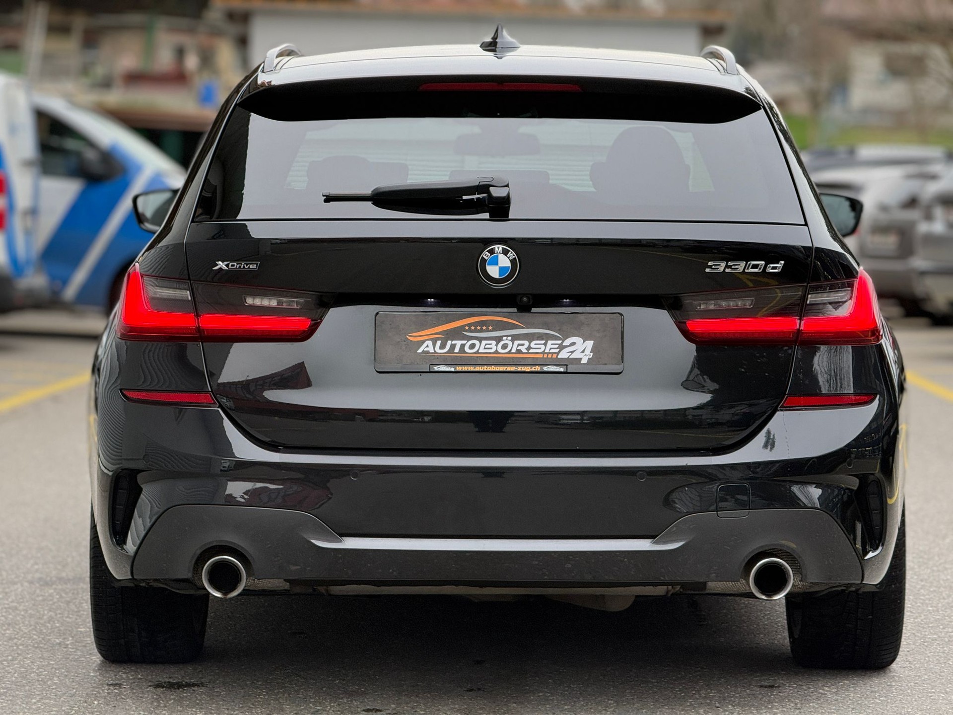 BMW 330d xDrive-image-5