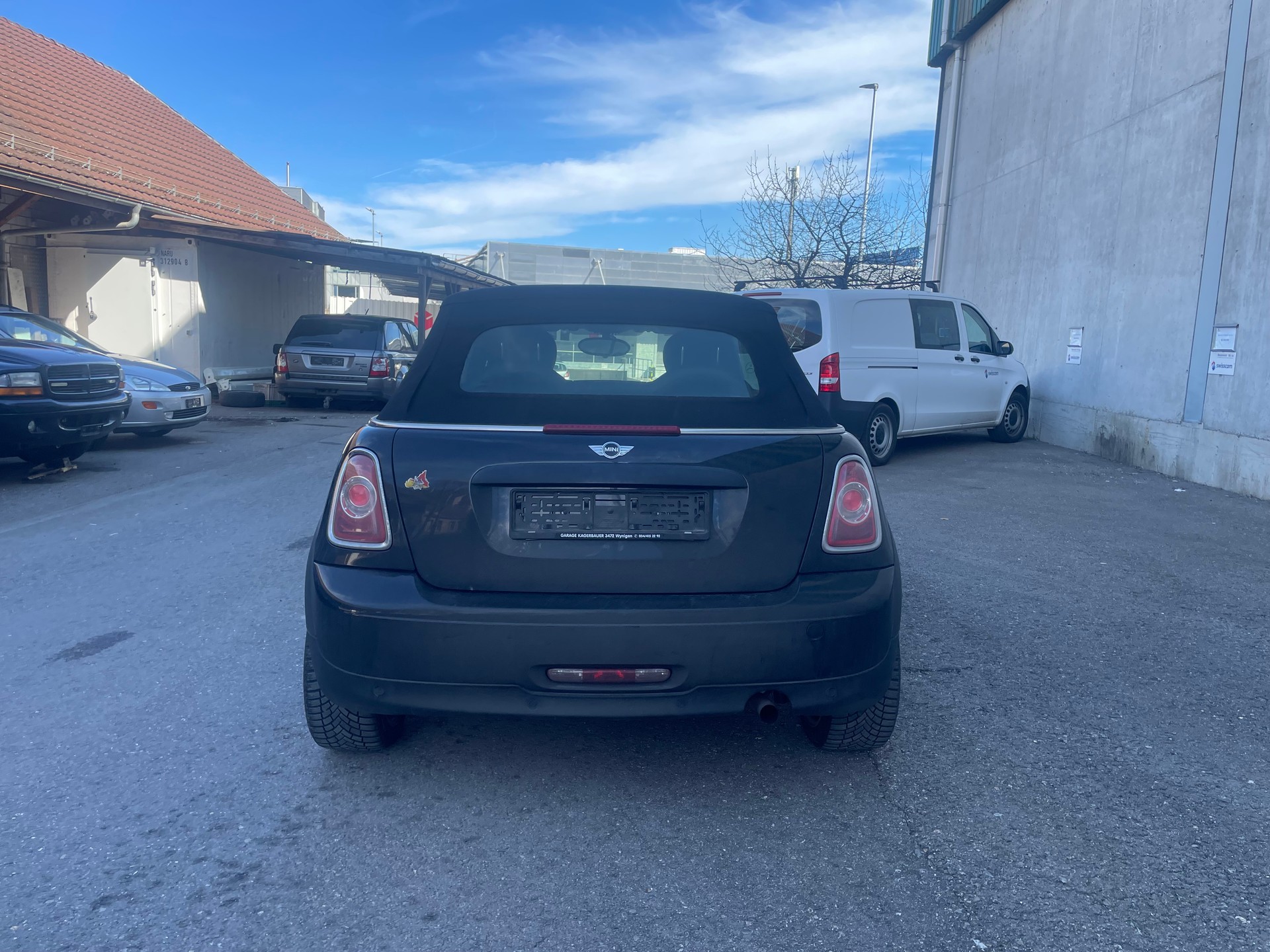MINI Cooper Cabriolet-image-3