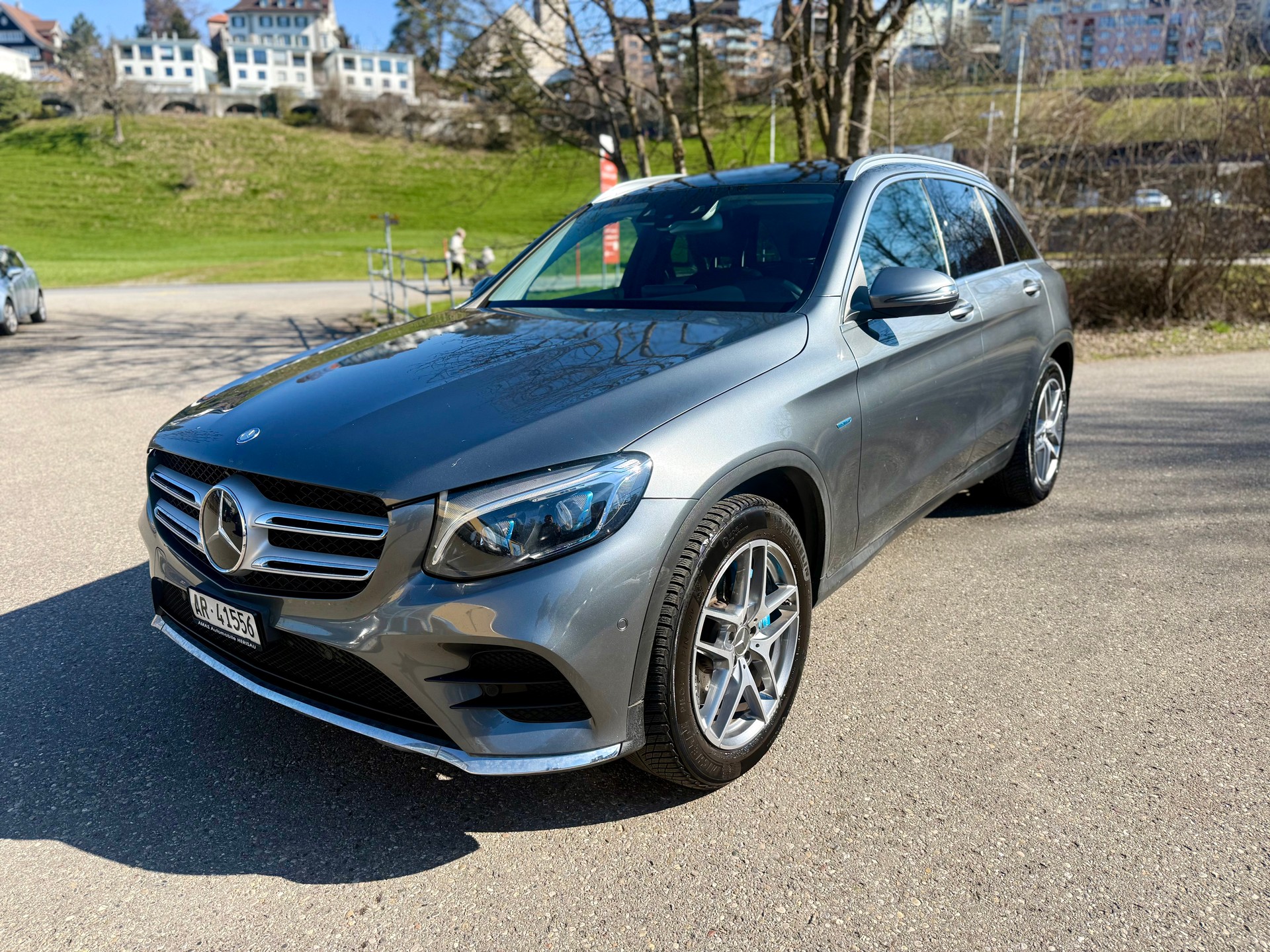 MERCEDES-BENZ GLC 350 e AMG Line 4Matic 7G-Tronic-image-1