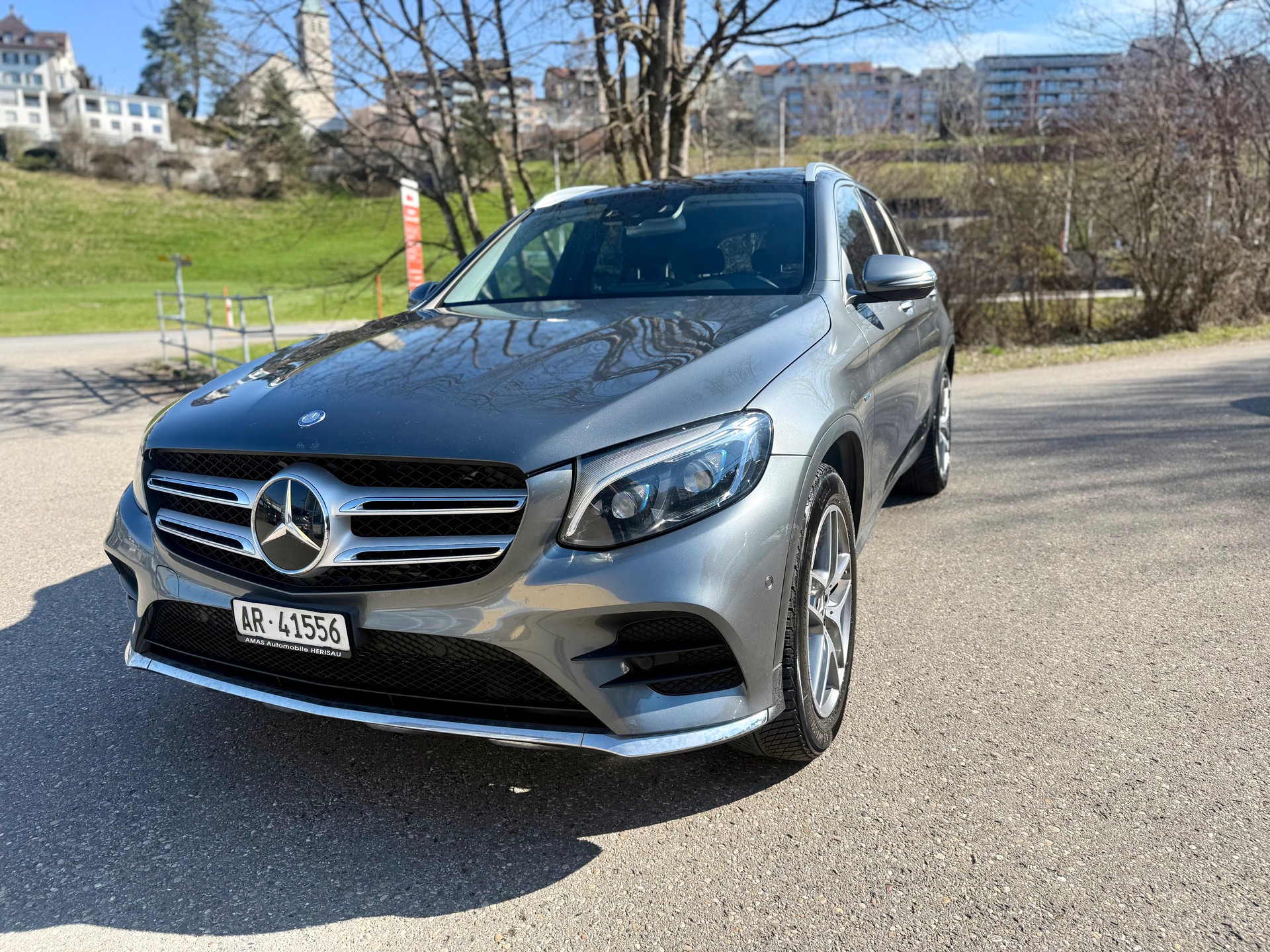MERCEDES-BENZ GLC 350 e AMG Line 4Matic 7G-Tronic-image-0