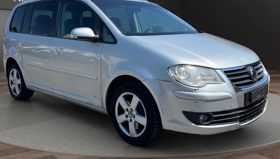 VW Touran 1.9 TDI Trendline-image-1