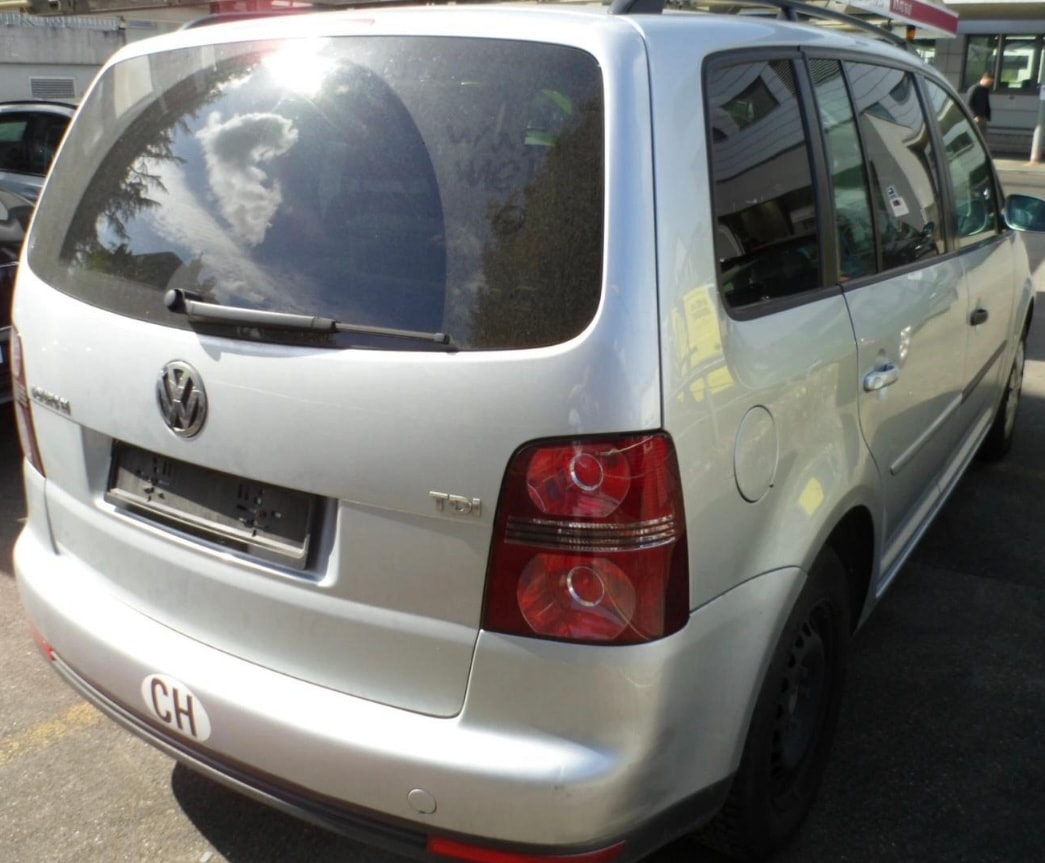 VW Touran 1.9 TDI Trendline-image-6