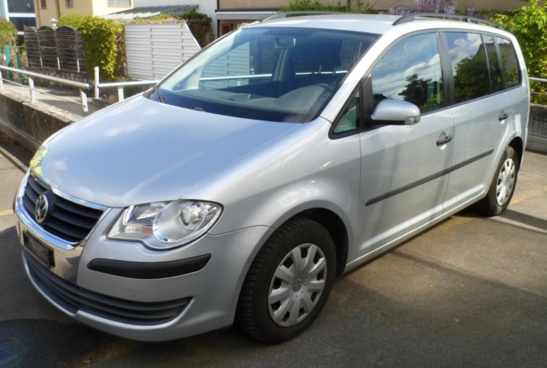 VW Touran 1.9 TDI Trendline-image-12