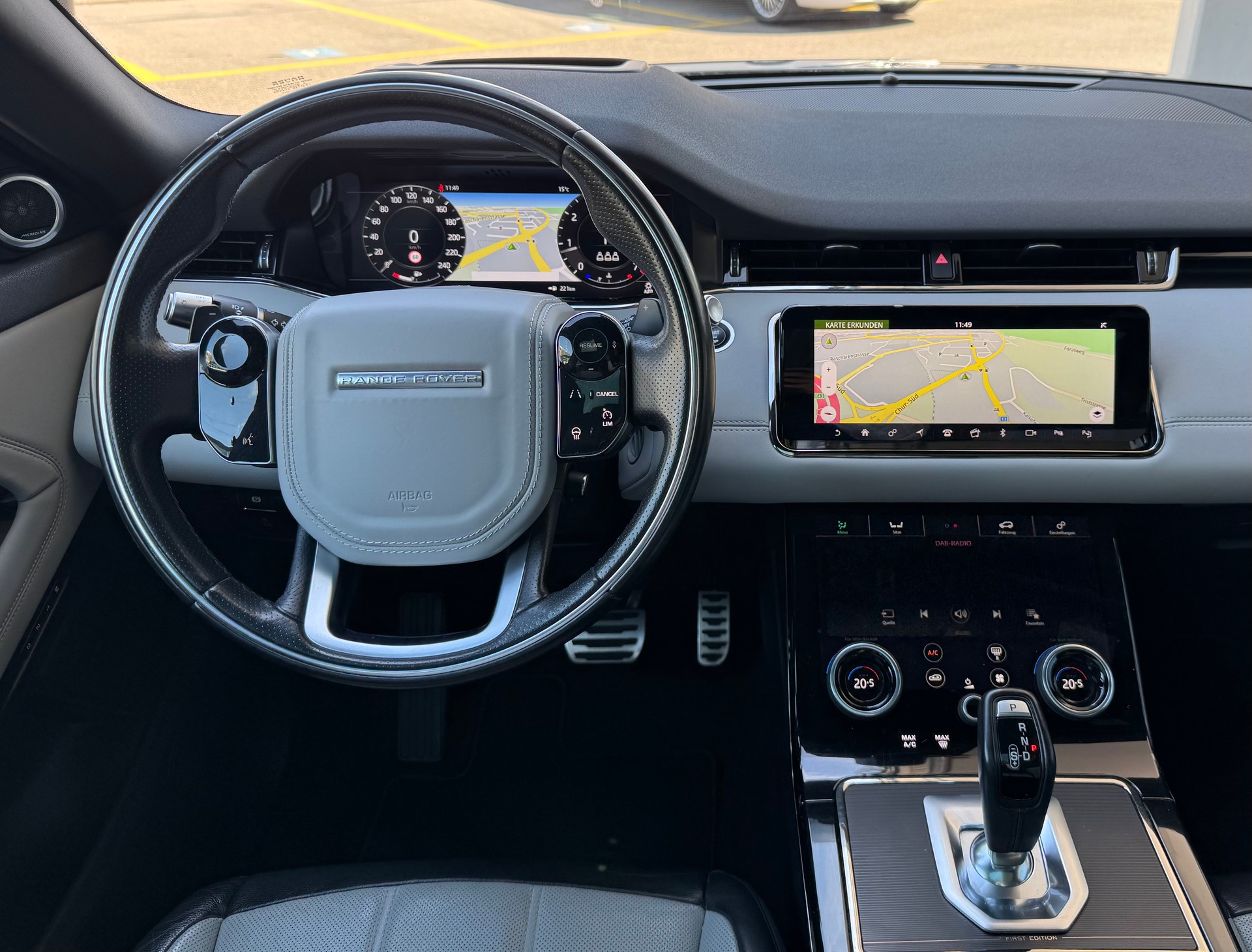 LAND ROVER Range Rover Evoque R-Dyn First Edi P 250 HSE AT9-image-12