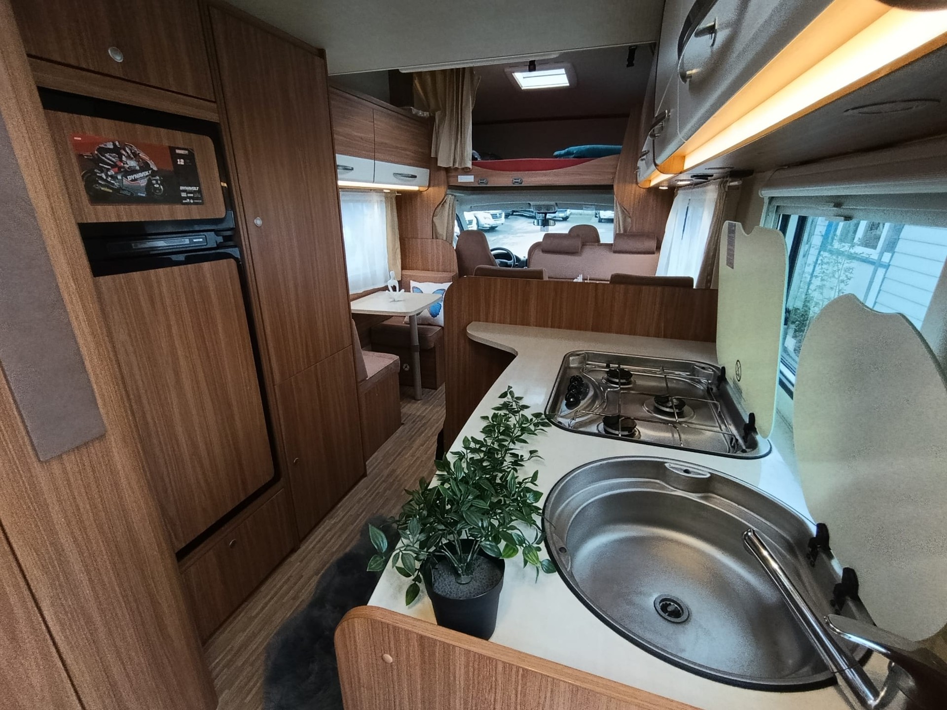 CARADO Capron A461***Raumwunder für Familien 6 Sitz-,Schlafplätzen***Großzügige Dinette***Getrennte Bereiche**Große Küche***-image-24