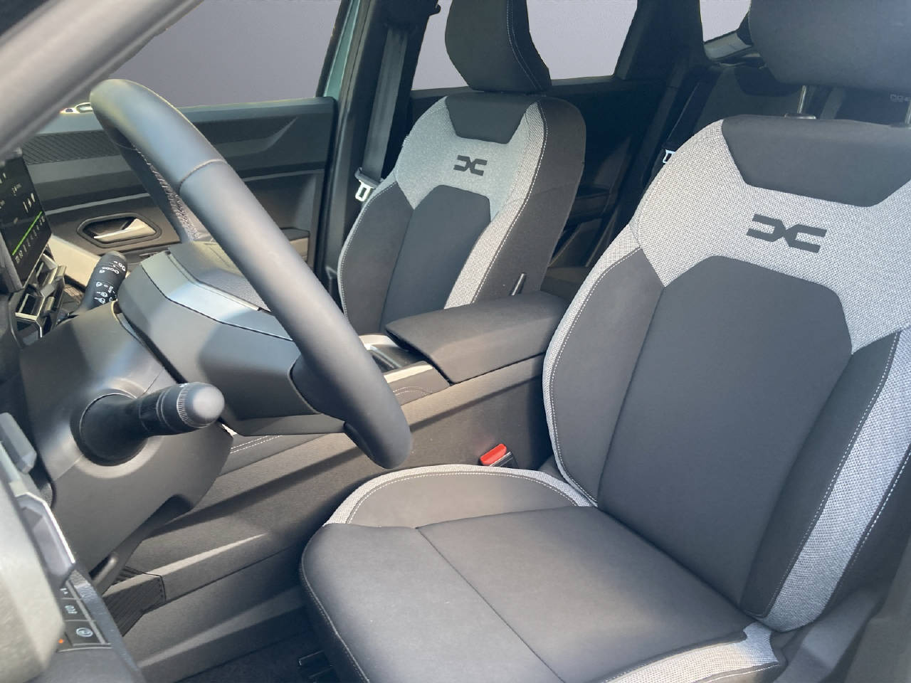 DACIA Bigster 1.8 Hybrid Journey-image-4