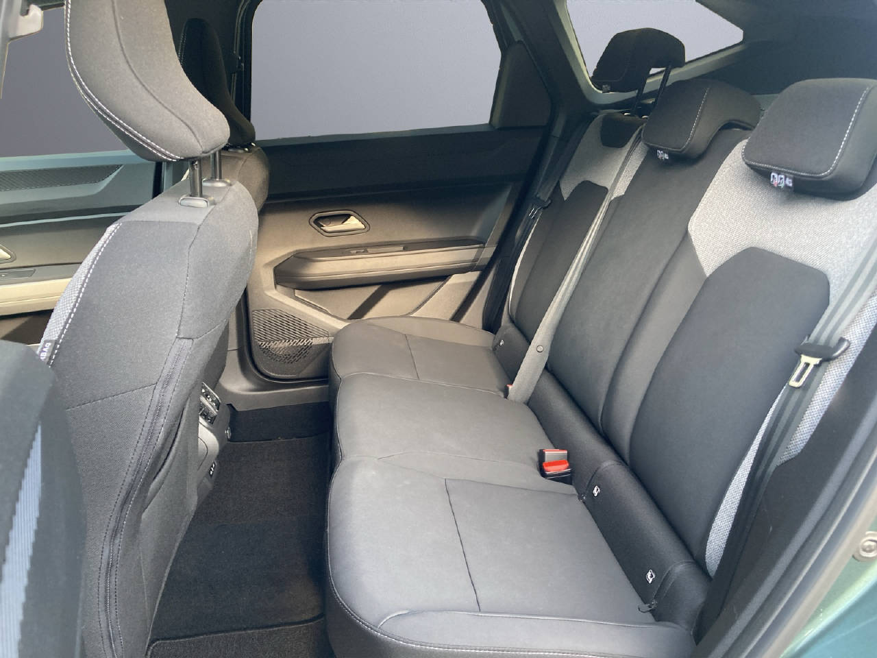 DACIA Bigster 1.8 Hybrid Journey-image-5