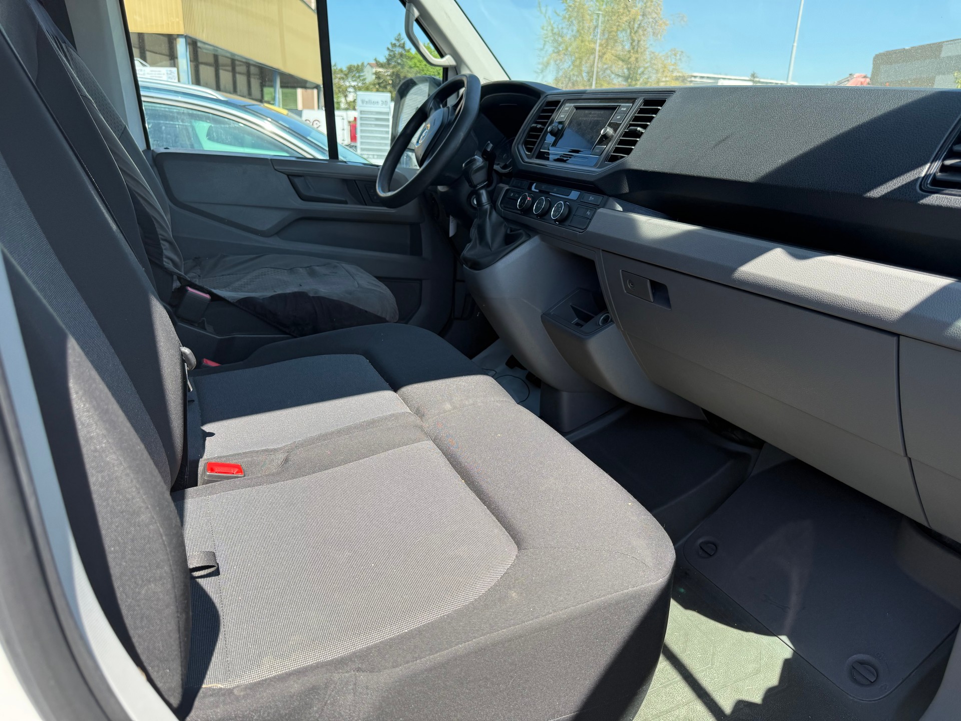 VW Crafter 35 2.0 TDI L3-image-6