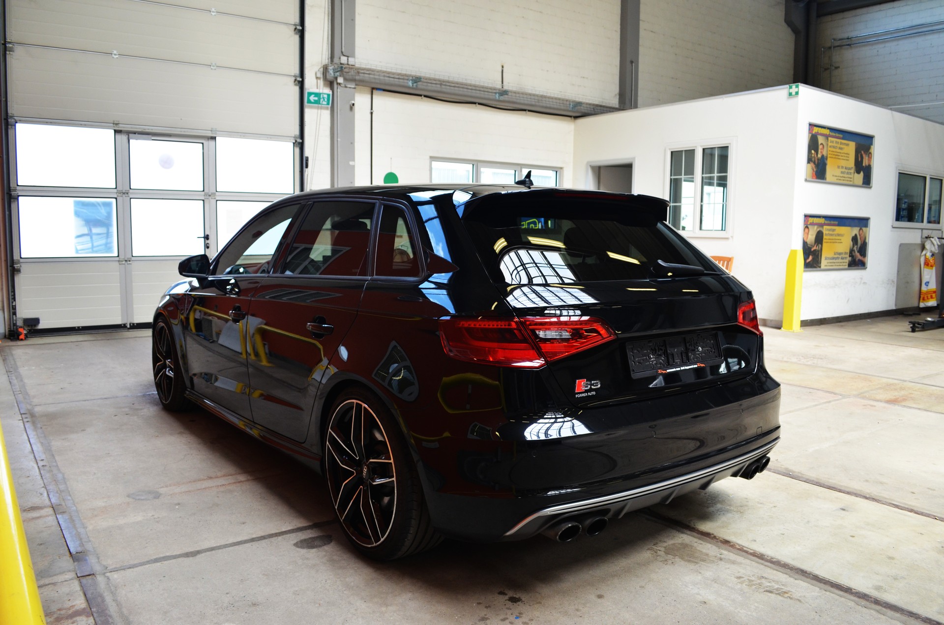 AUDI S3 Sportback 2.0 TFSI quattro S-tronic-image-6