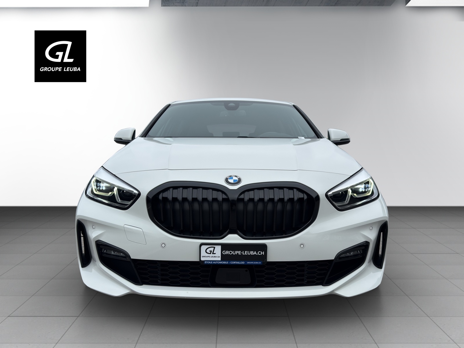 BMW 118i Pure M Sport Steptr.-image-2