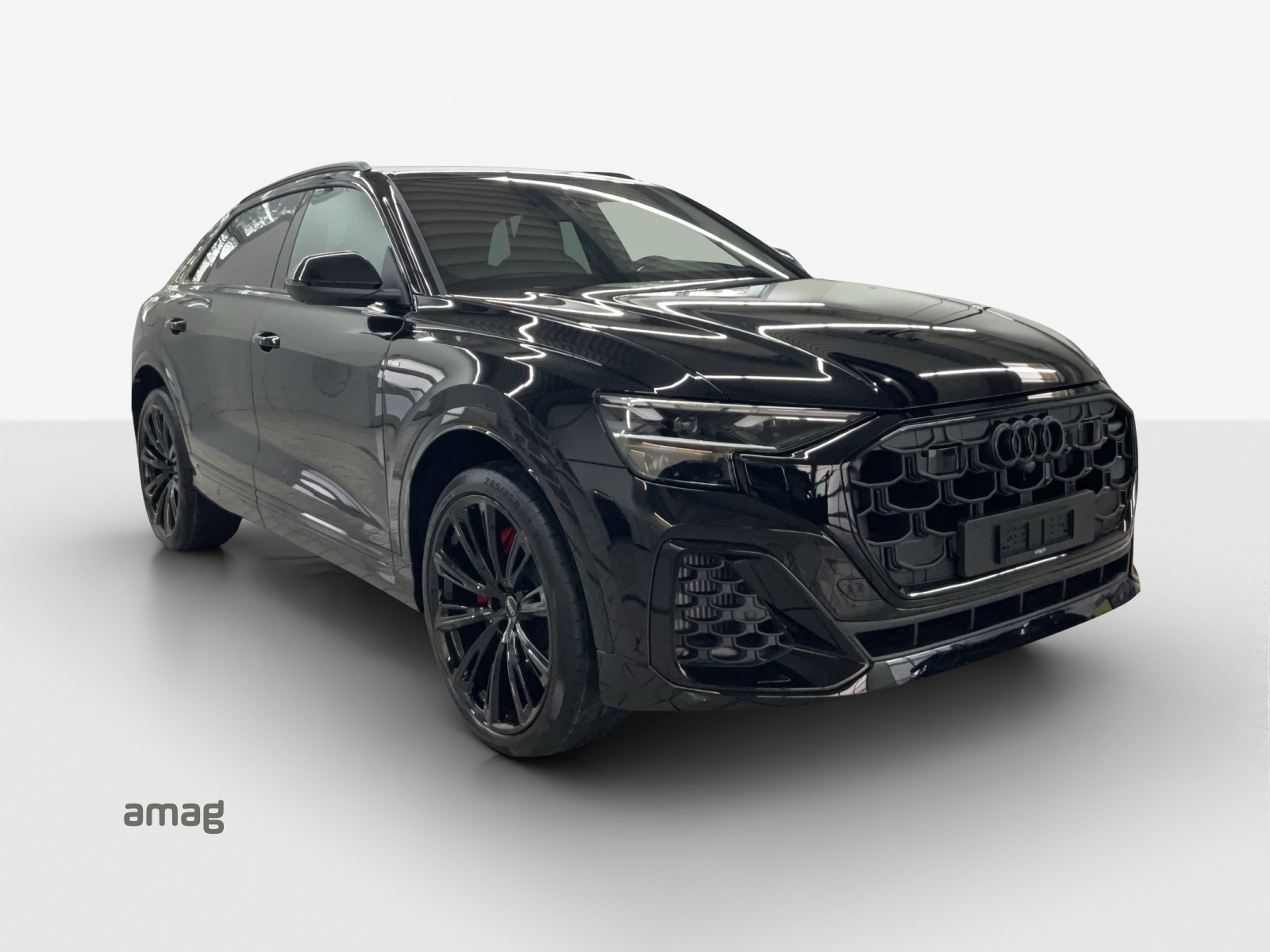 AUDI Q8 SUV TFSI e quattro 290 kW Attraction tiptronic-image-5