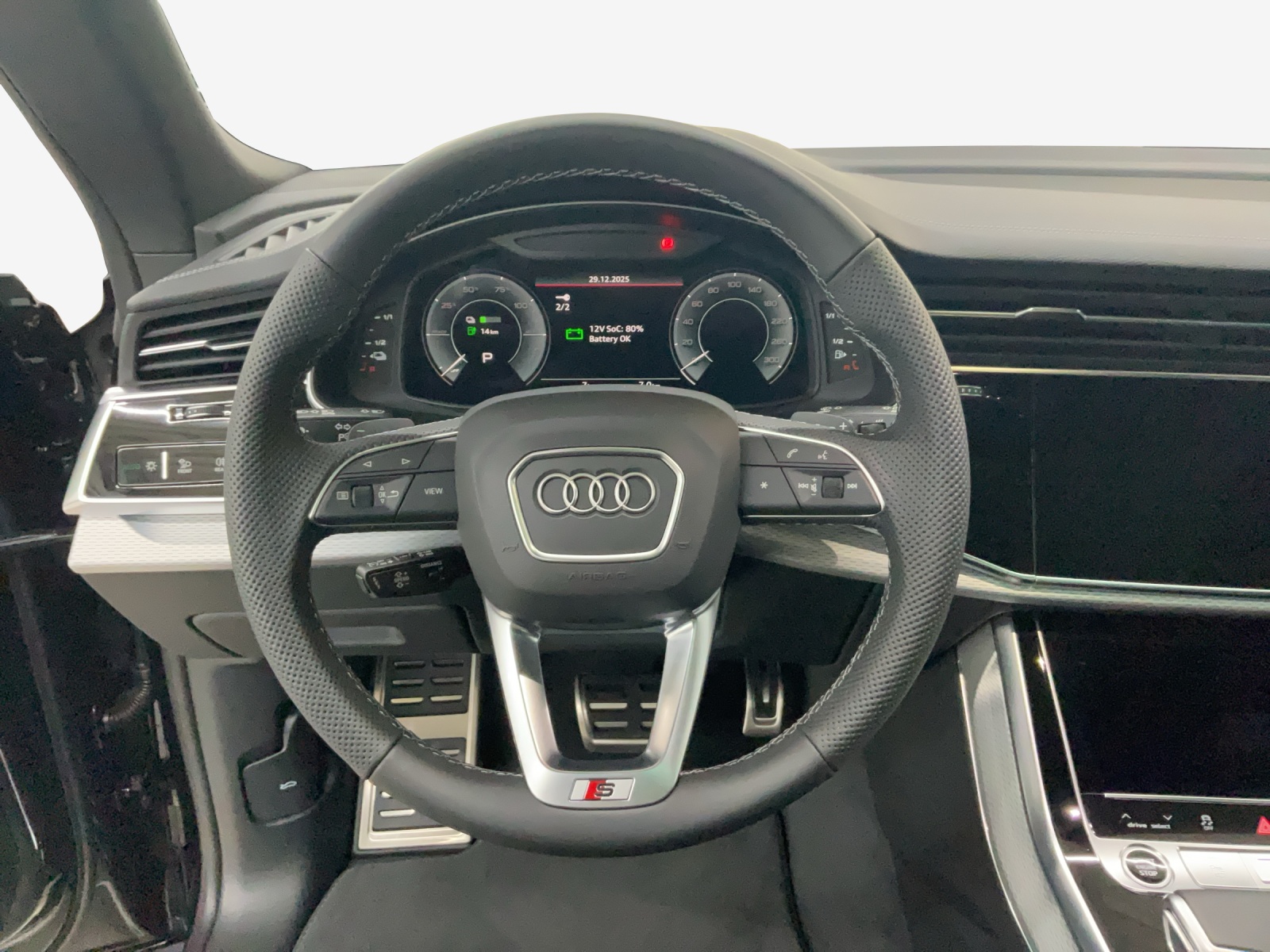 AUDI Q8 SUV TFSI e quattro 290 kW Attraction tiptronic-image-9