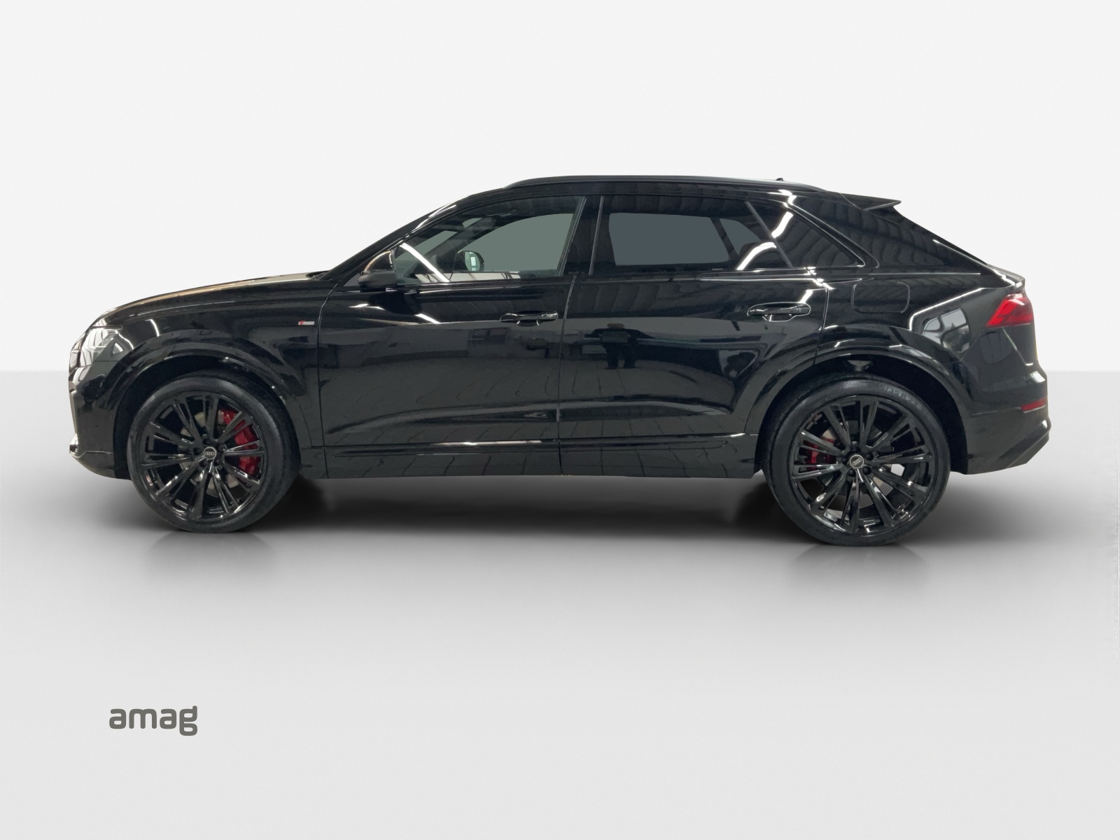 AUDI Q8 SUV TFSI e quattro 290 kW Attraction tiptronic-image-1