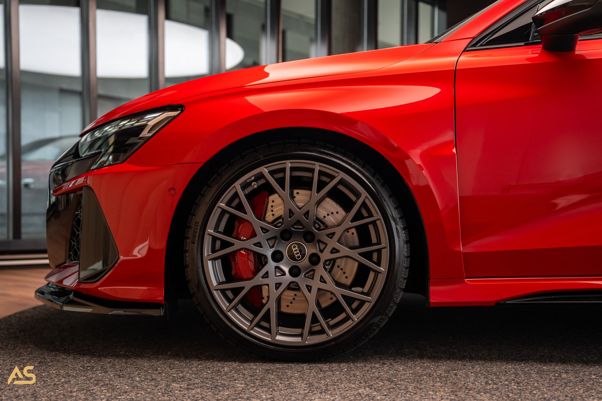 AUDI RS3 Sportback 2.5 TSI Facelift *PROGRESSIVE RED* TRAUM | R8-SCHALENSITZE | PANORAMA | CARBON | WERKSGARANTIE-image-1