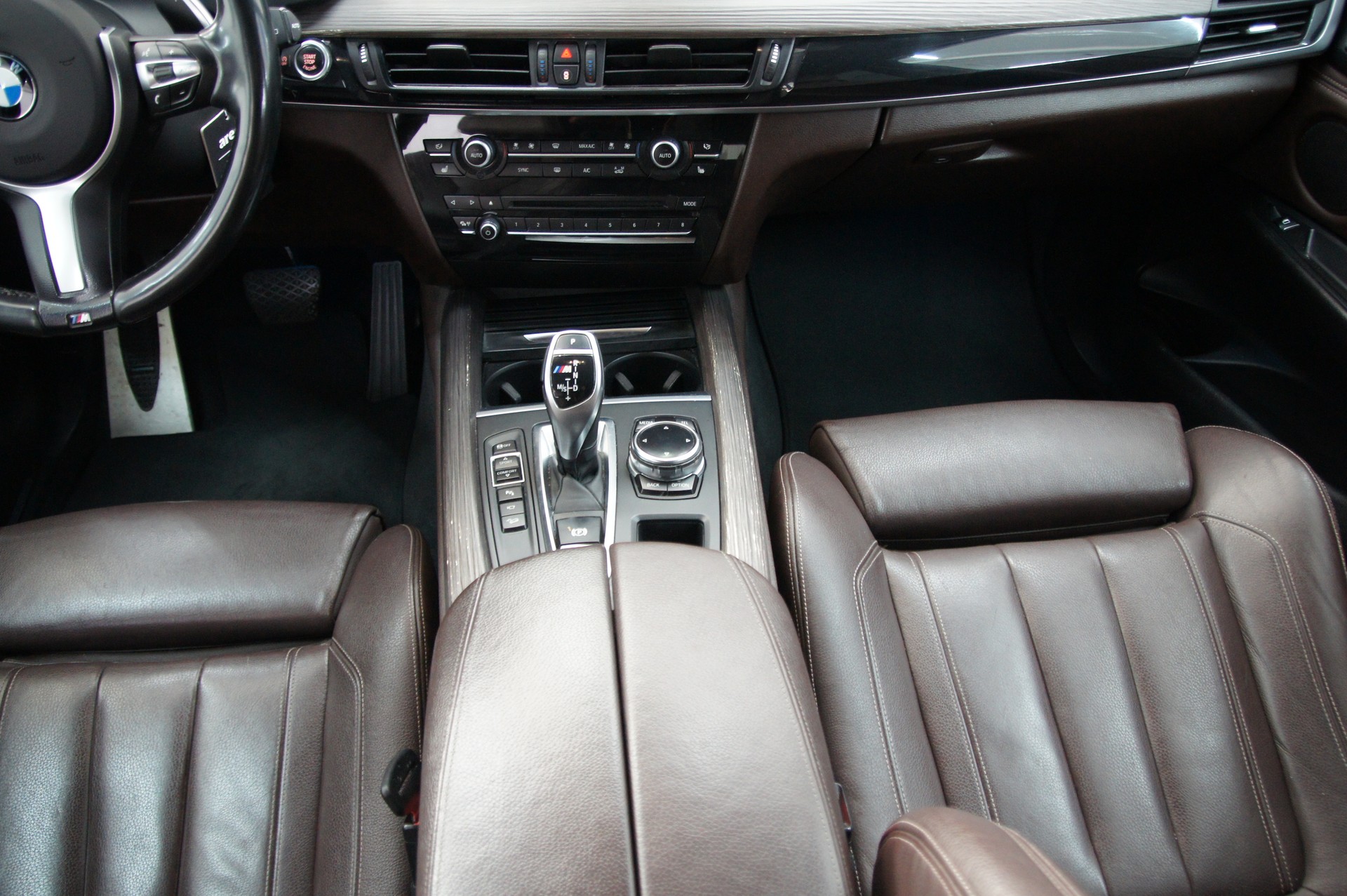 BMW X5 xDrive M50d Steptronic-image-11