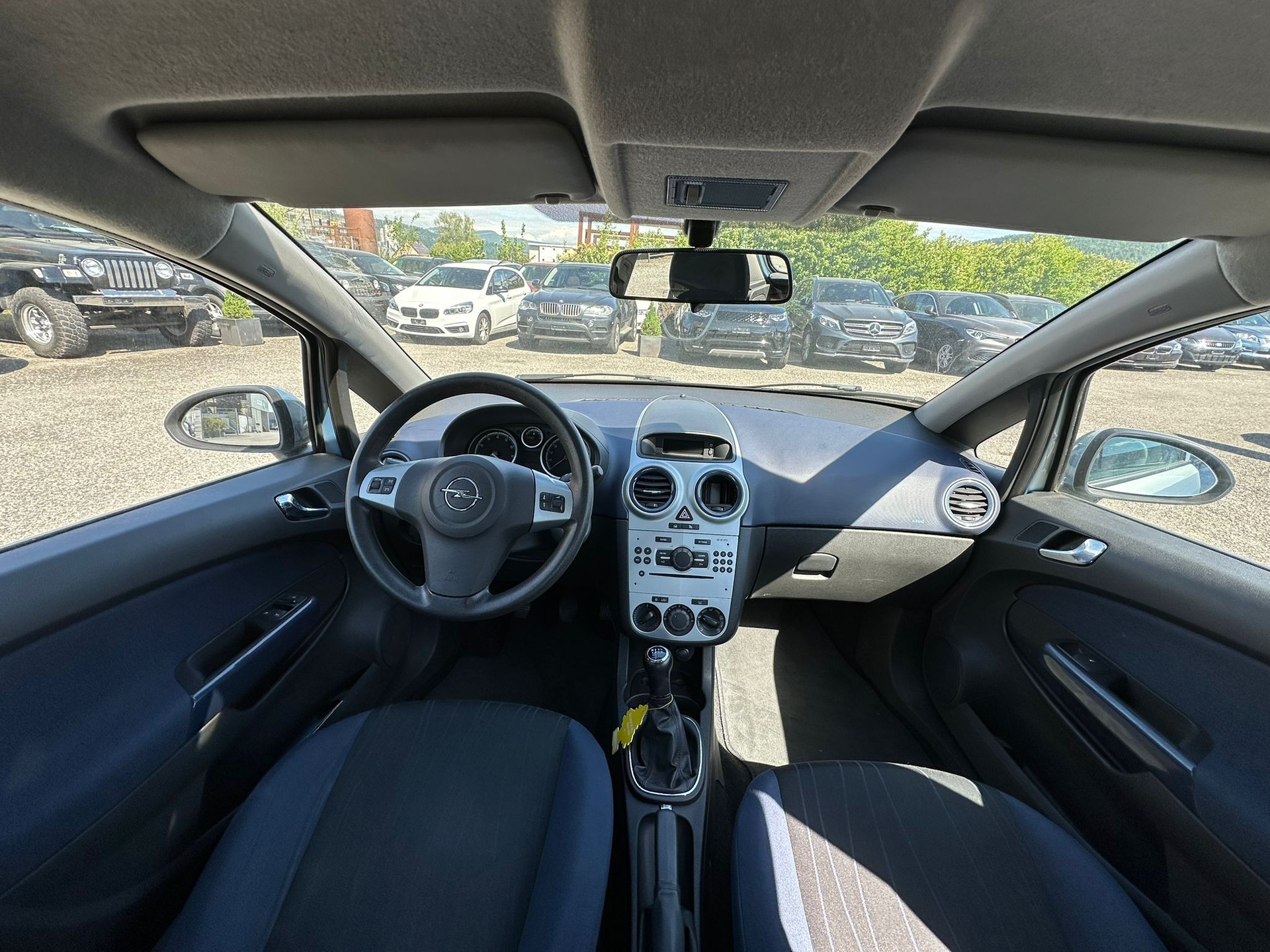 OPEL Corsa 1.2 TP Enjoy-image-7