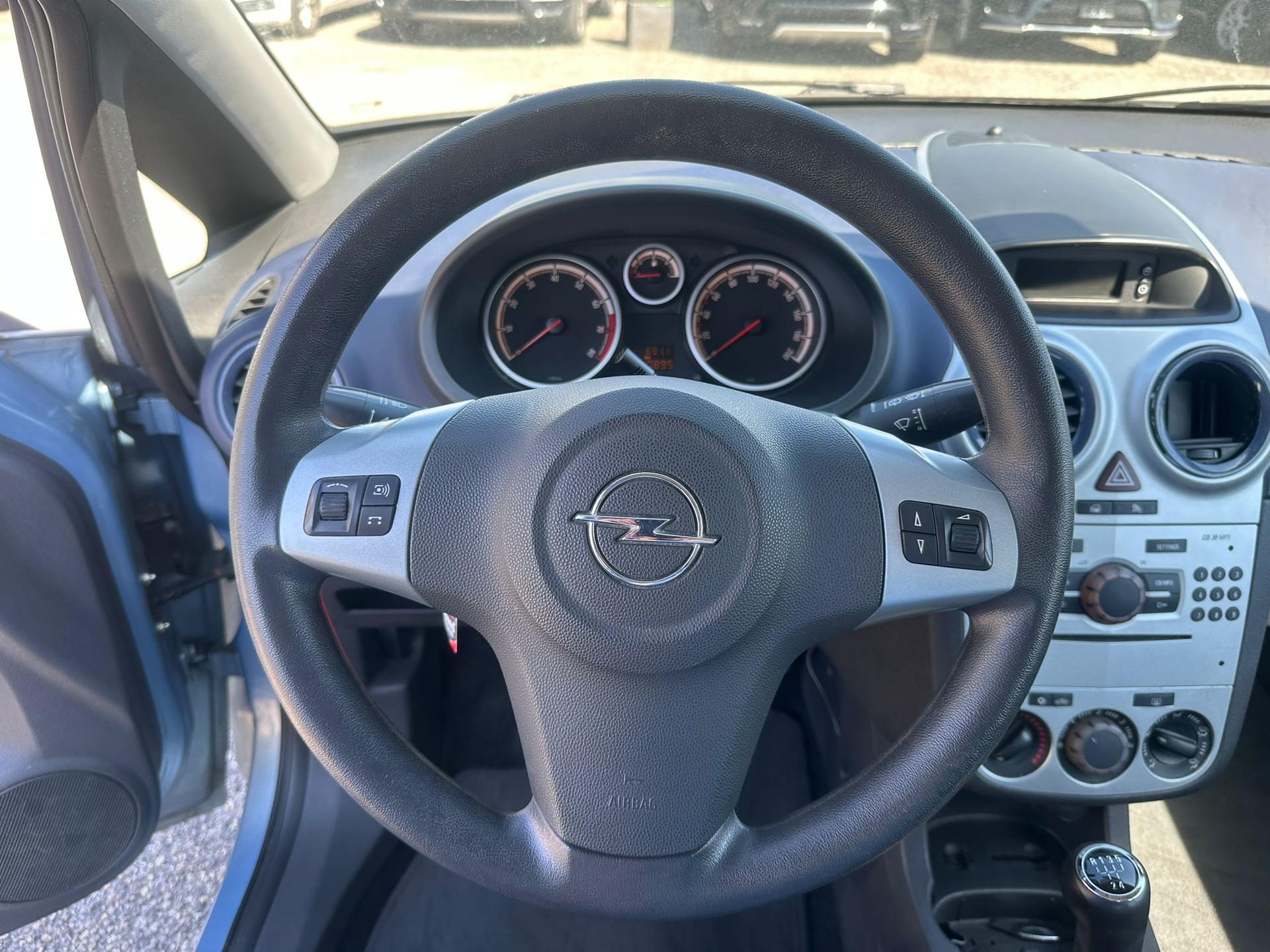 OPEL Corsa 1.2 TP Enjoy-image-6