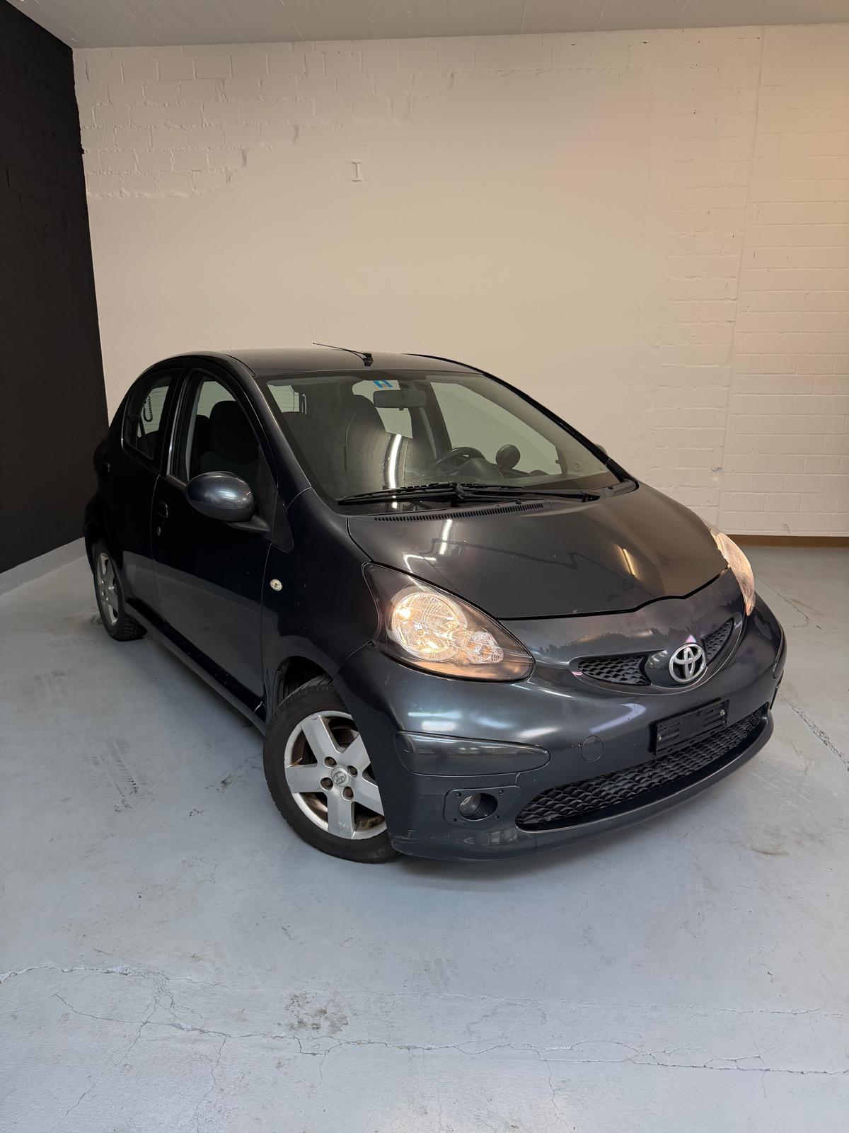 TOYOTA Aygo 1.0 Linea Luna ***CH-Fahrzeug*** 2. Hand